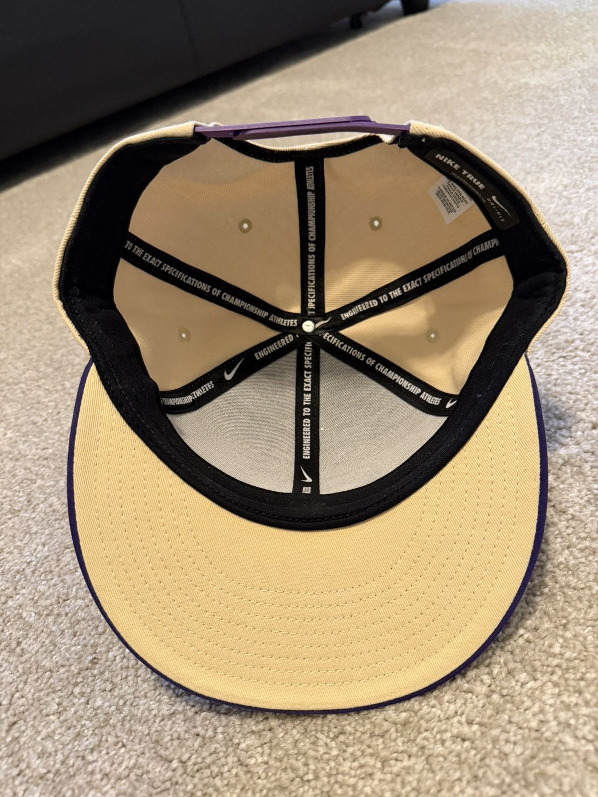 Nike Washington Huskies Nike True Dri-Fit SnapBack Hat Size ONE SIZE - 5 Thumbnail