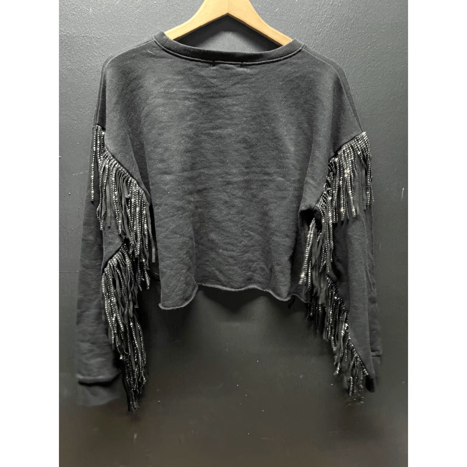 Forever 21 FOREVER 21 Black Sweater Fringe Detail Women’s Pullover Top M Medium NWT (Solid) Fringe Pullover Sweater Women’s Black 21 Forever Size M / US 6-8 / IT 42-44 - 3 Thumbnail