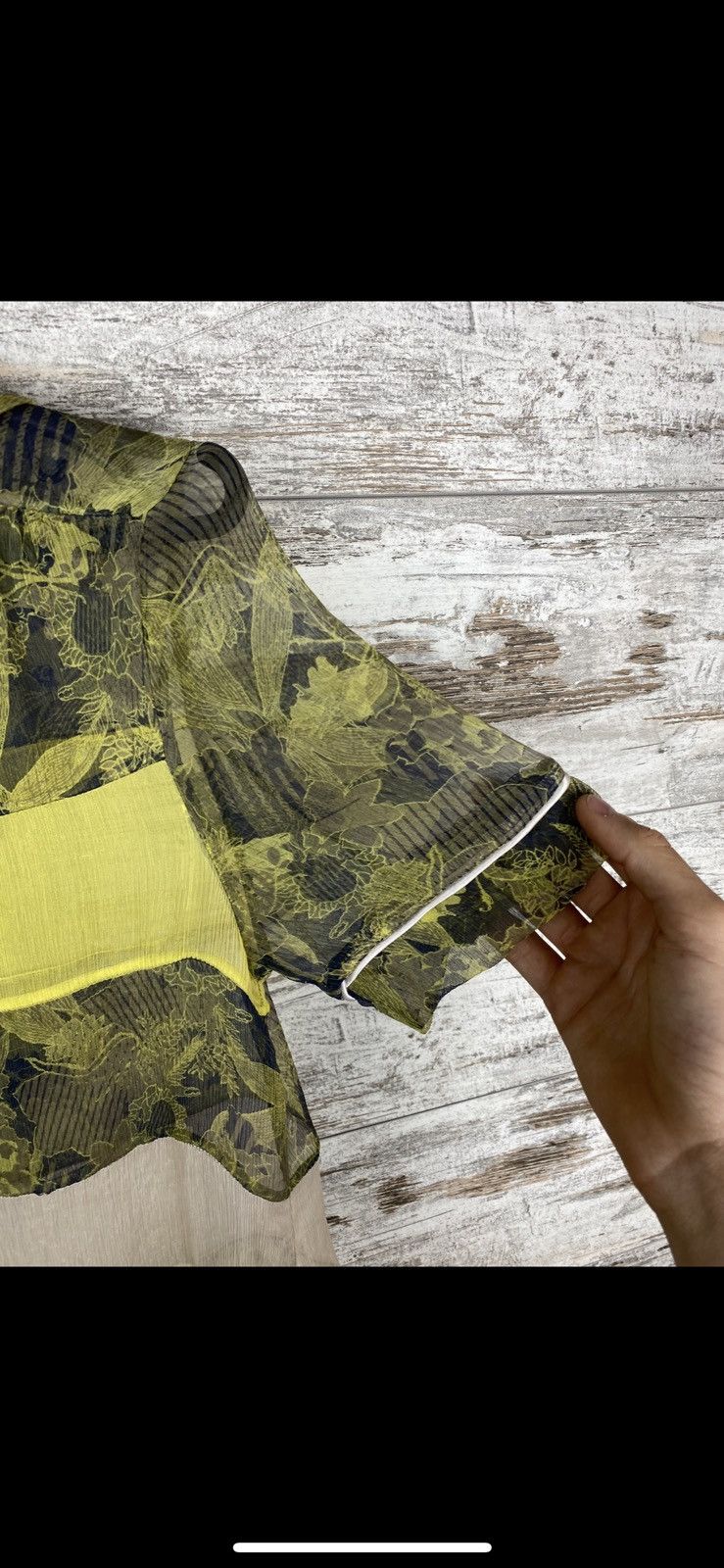 Diesel × Vintage Womens Vintage Diesel Silk Short Sleeve Shirt Button Up Size XS / US 0-2 / IT 36-38 - 3 Thumbnail