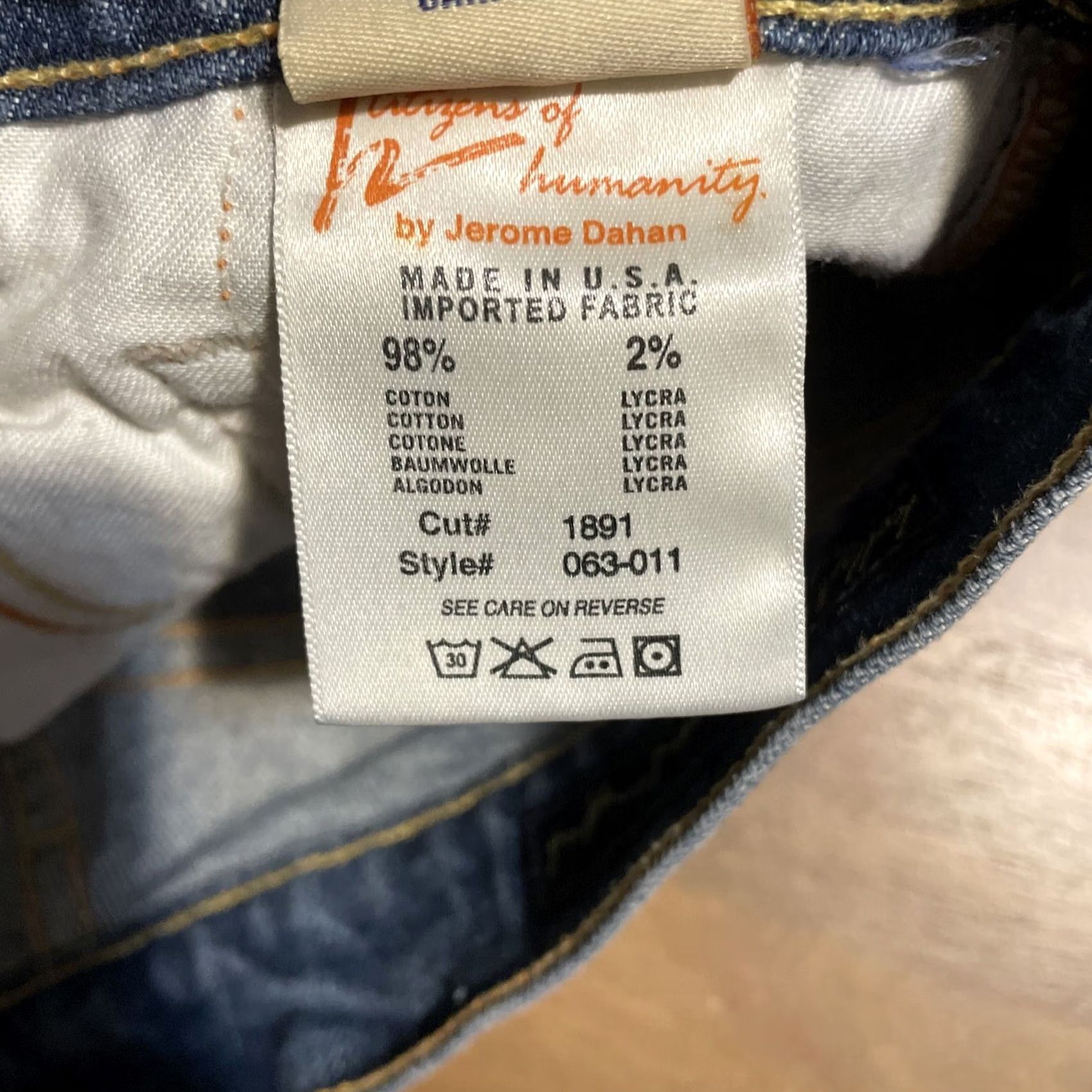 Citizens Of Humanity Citizen of Humanity Jeans Shorts Blue Low Waist Cropped Raw Hem Stretch Size 28 Women 90s Size 28" / US 6 / IT 42 - 5 Thumbnail