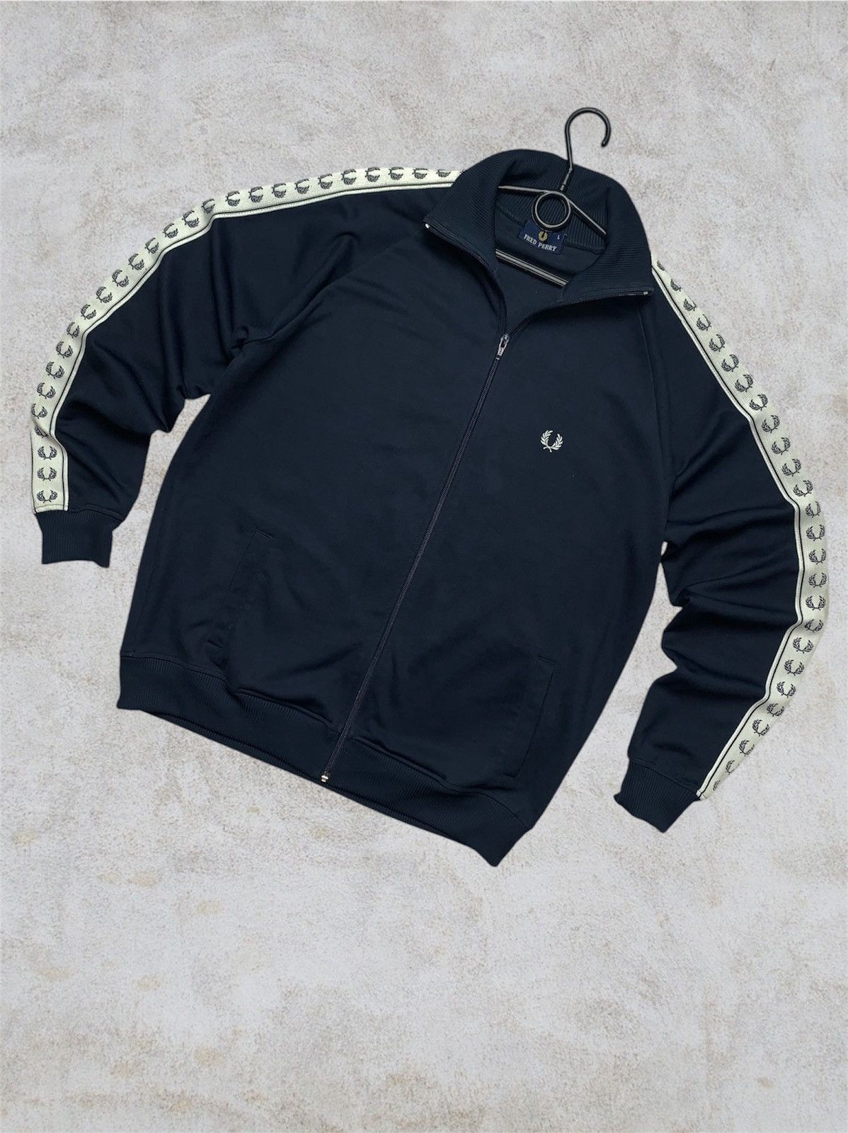 Fred Perry Fred Perry lampas vintage track jacket Size L Size US M / EU 48-50 / 2 - 1 Thumbnail