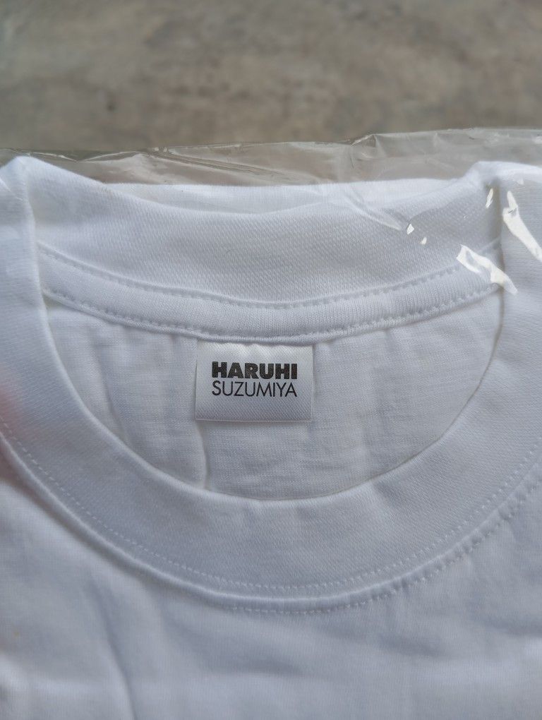 Japanese Brand VTG 2007 Haruhi Suzumiya 😍 Anime Tshirt promo 🎌 y2k 2000s Size US M / EU 48-50 / 2 - 4 Thumbnail