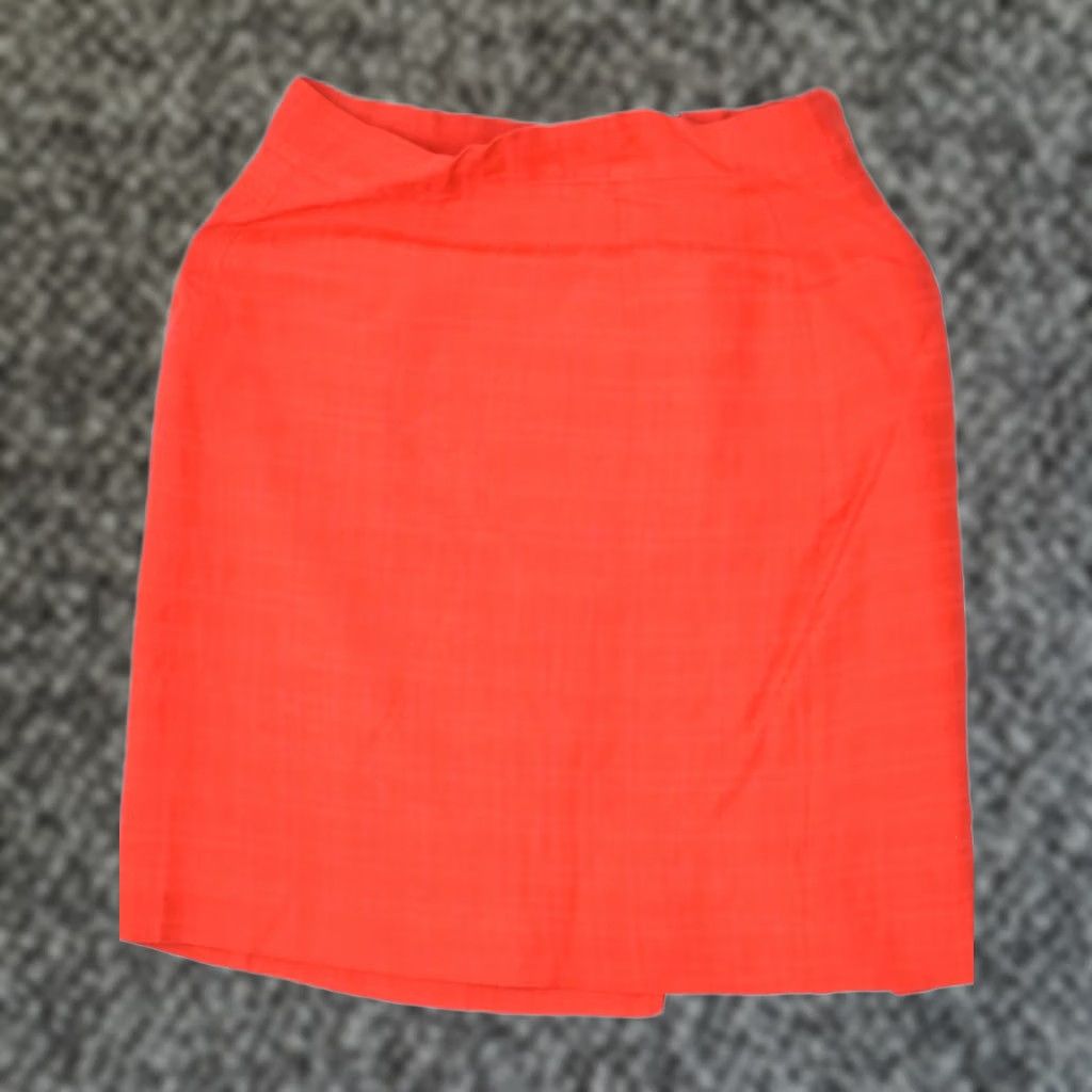 Vintage VINTAGE Womens Skirt Red Viscose IT 42 Medium W28 Straight Size 32" / US 10 / IT 46 - 1 Thumbnail