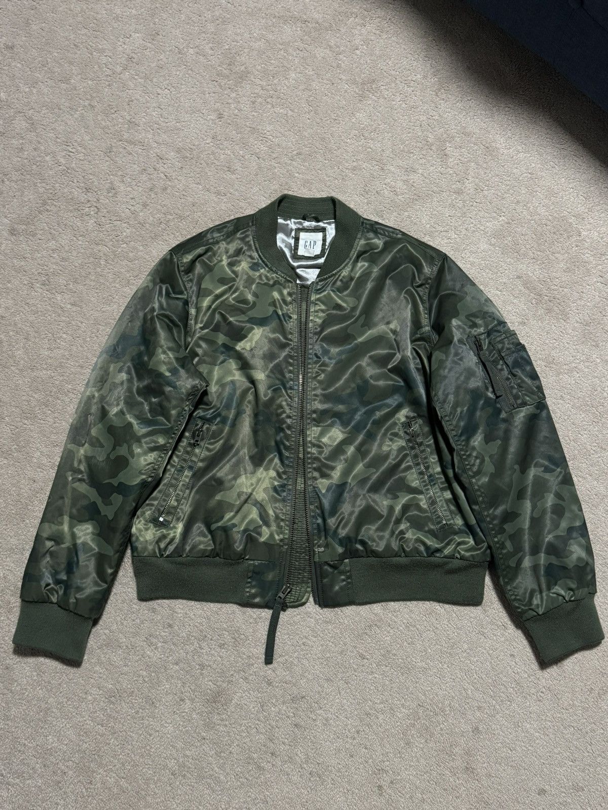Gap Gap Cropped Bomber Jacket Woodland Camo Size US M / EU 48-50 / 2 - 1 Thumbnail