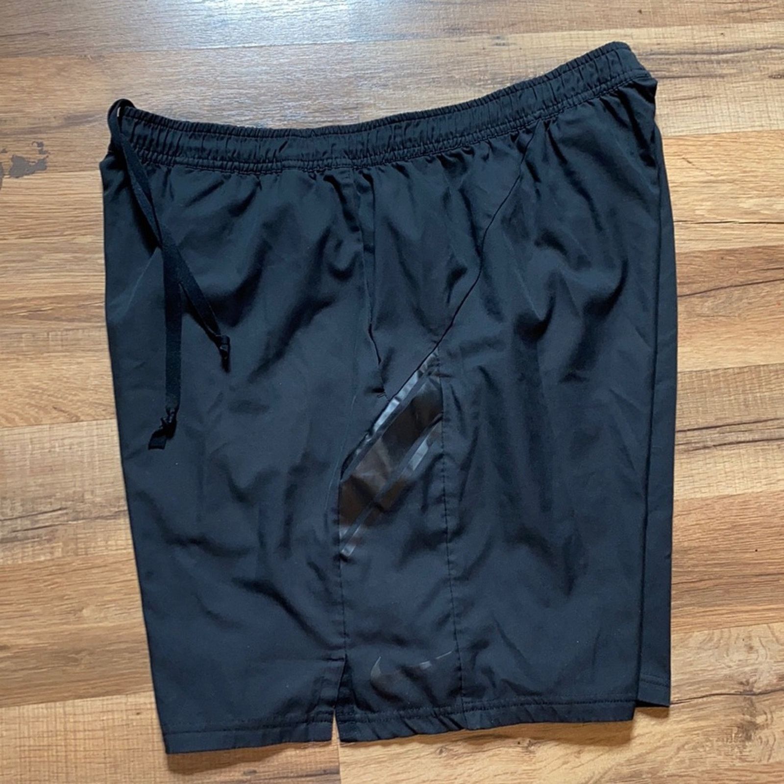 Nike Nike Court Shorts Size US 32 / EU 48 - 1 Thumbnail