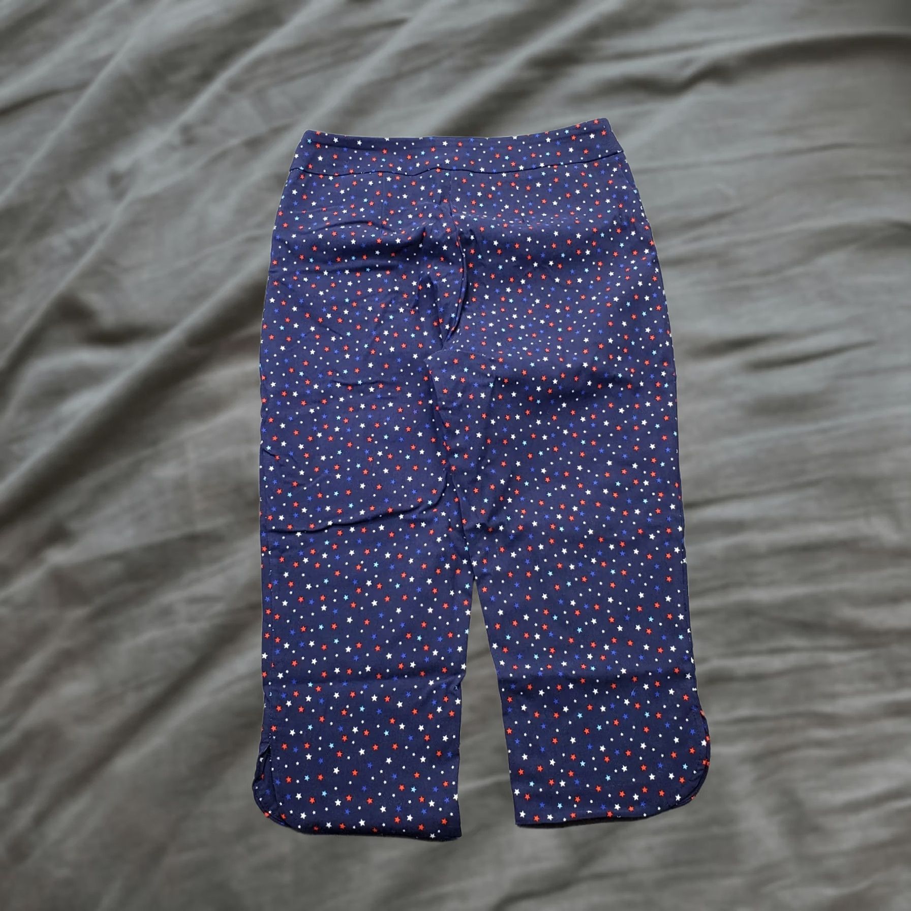 Vintage Kate Park Capri Pants Women M Multi Stars Print Stretch Straight Pull-On Size 32" / US 10 / IT 46 - 1 Thumbnail