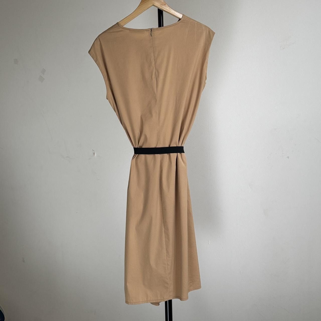 Jil Sander JIL SANDER VINTAGE tan dress with black belt. Size M / US 6-8 / IT 42-44 - 2 Thumbnail