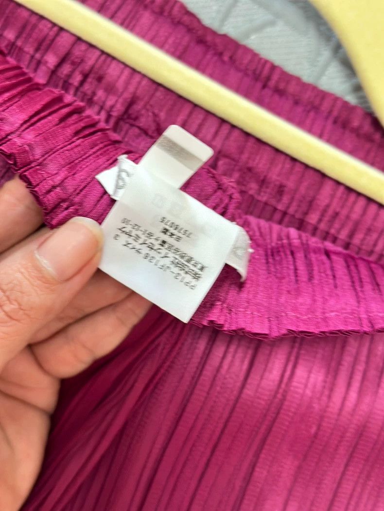 Issey Miyake Issey Miyake size:3 Rose-red pleated pants Size 42" / US 20 - 3 Thumbnail