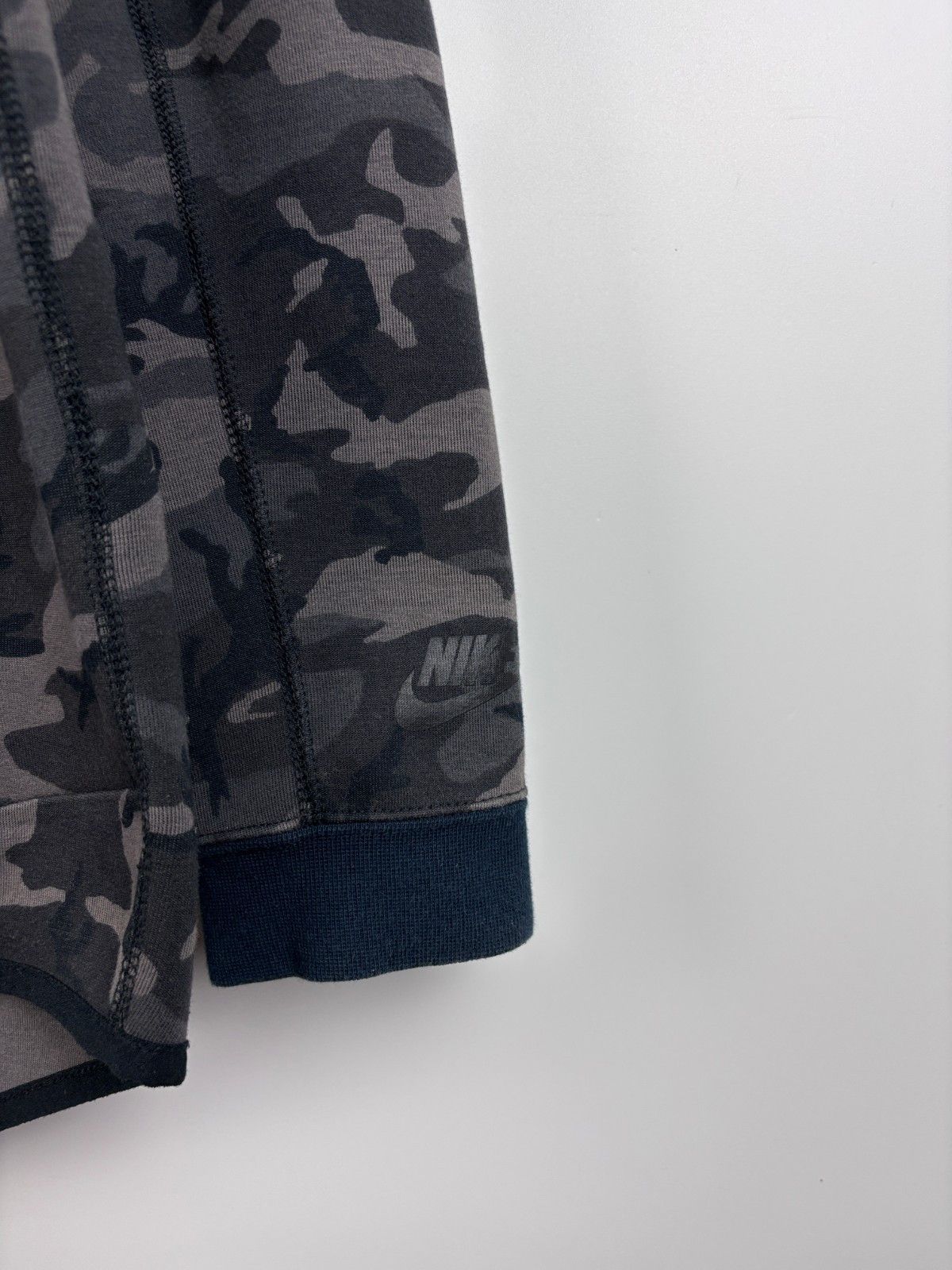 Nike Mens Nike Tech Fleece Full Zip Hoodie Camo Size M Size US M / EU 48-50 / 2 - 4 Thumbnail