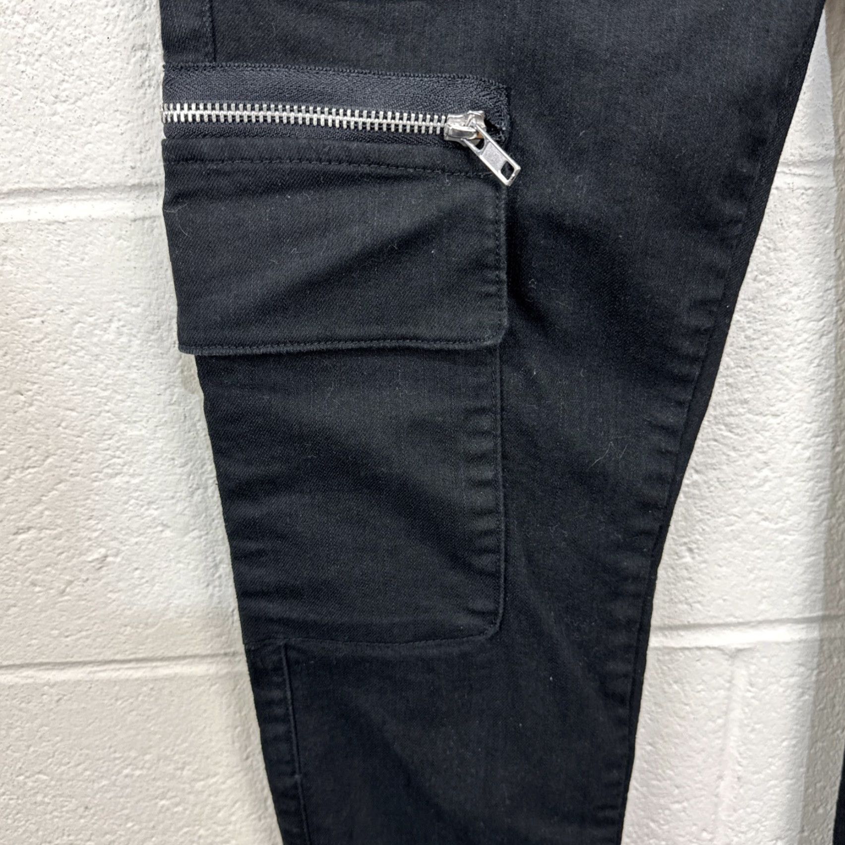 Hot Topic My Chemical Romance Pants Hot Topic Size Small Black Zippers Skinny Emo Punk Size 28" / US 6 / IT 42 - 6 Thumbnail