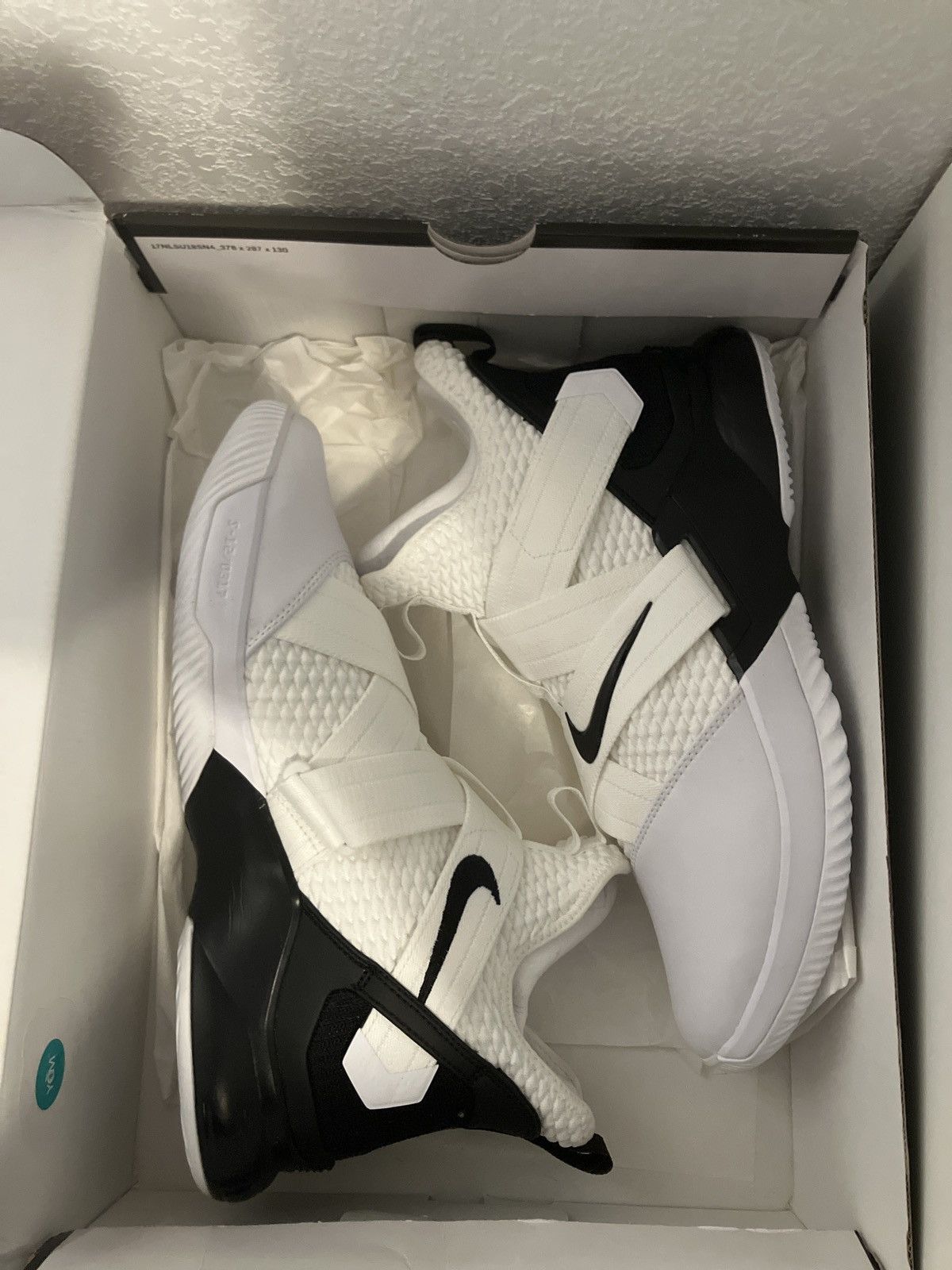 Other Nike LeBron Soldier XII TB Promo Size US 11 / EU 44 - 2 Thumbnail