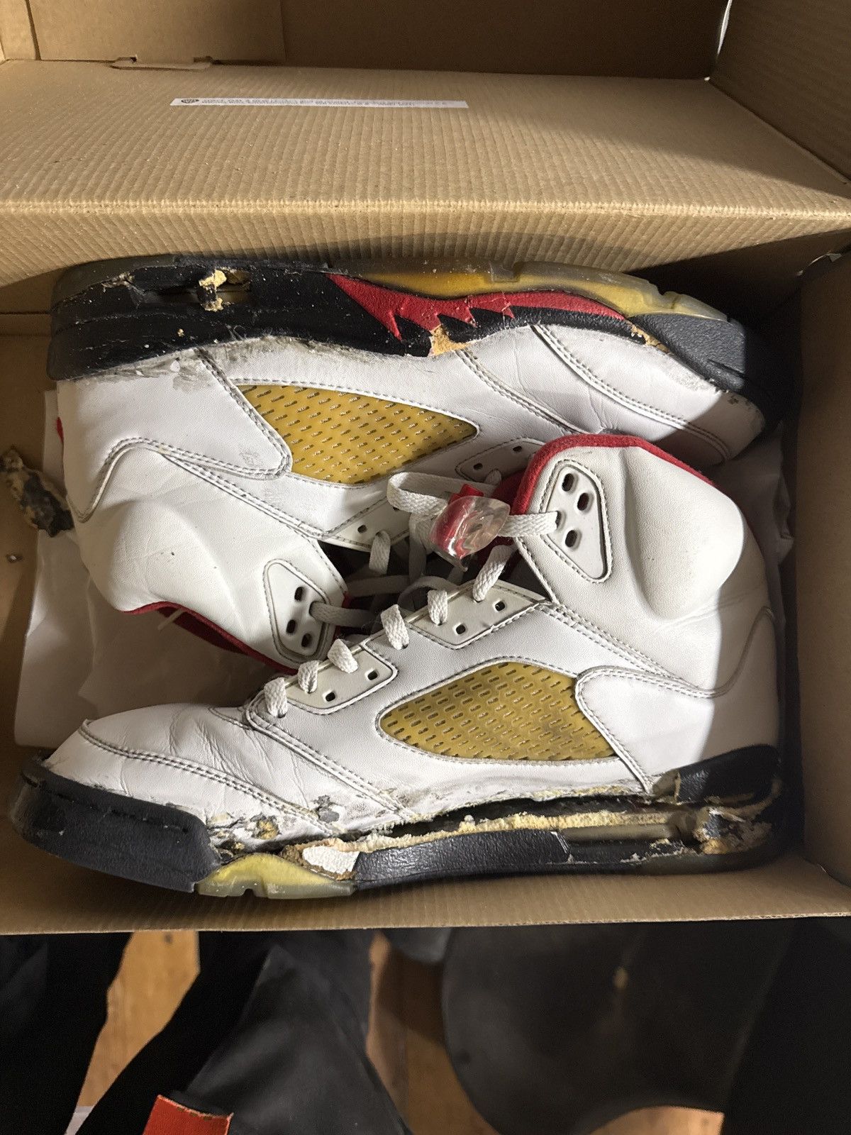 Nike 1999 Jordan 5 “Fire Red” Size US 11 / EU 44 - 2 Thumbnail