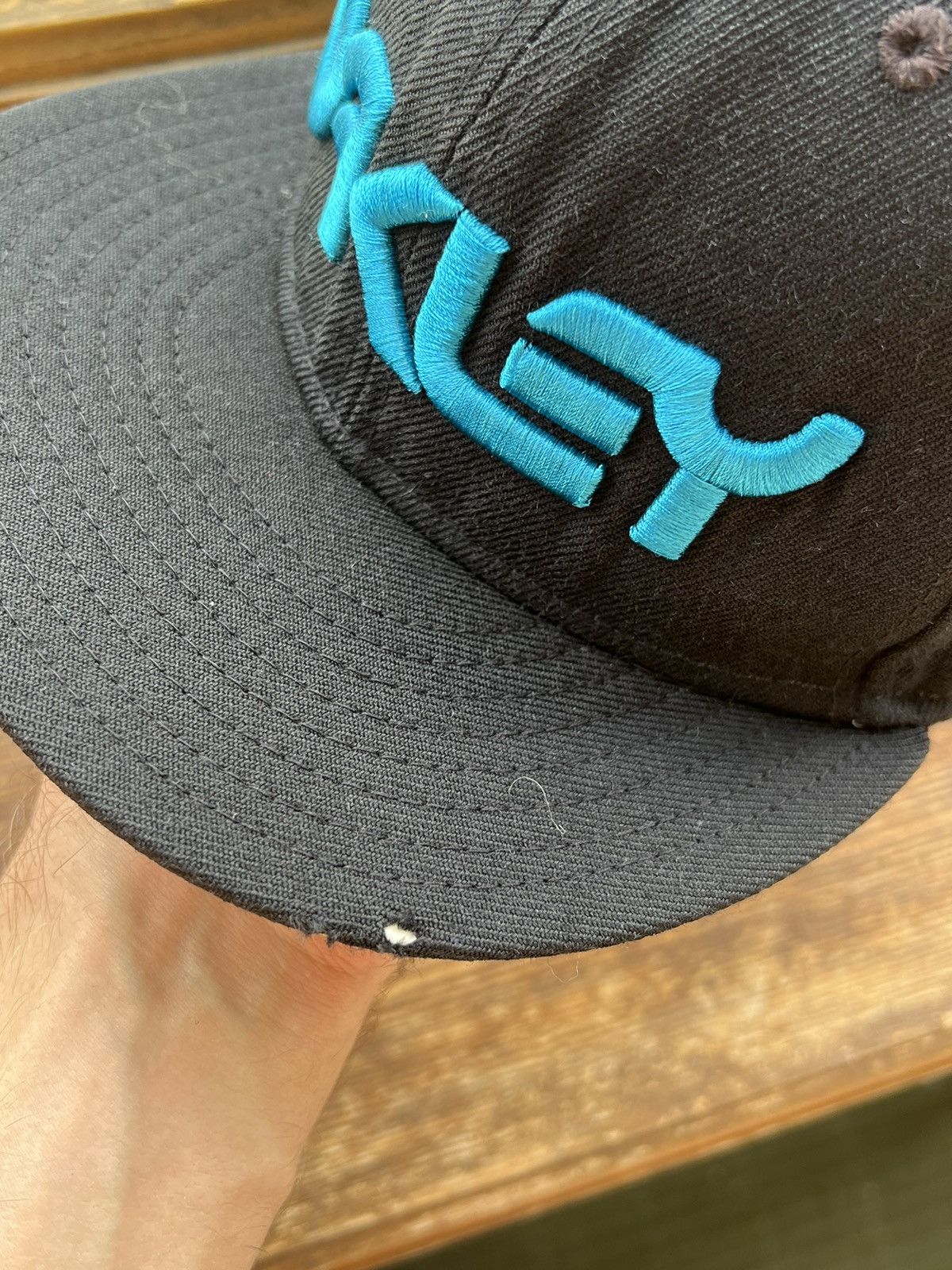 Oakley Vintage Hat Oakley y2k faded distressed cap Size ONE SIZE - 4 Thumbnail