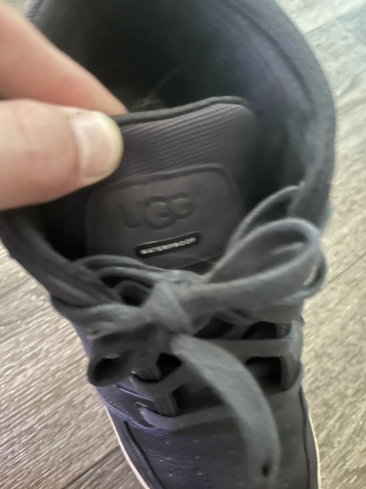 Ugg Mens Ugg Navy hightop sneaker Size US 9.5 / EU 42-43 - 6 Thumbnail