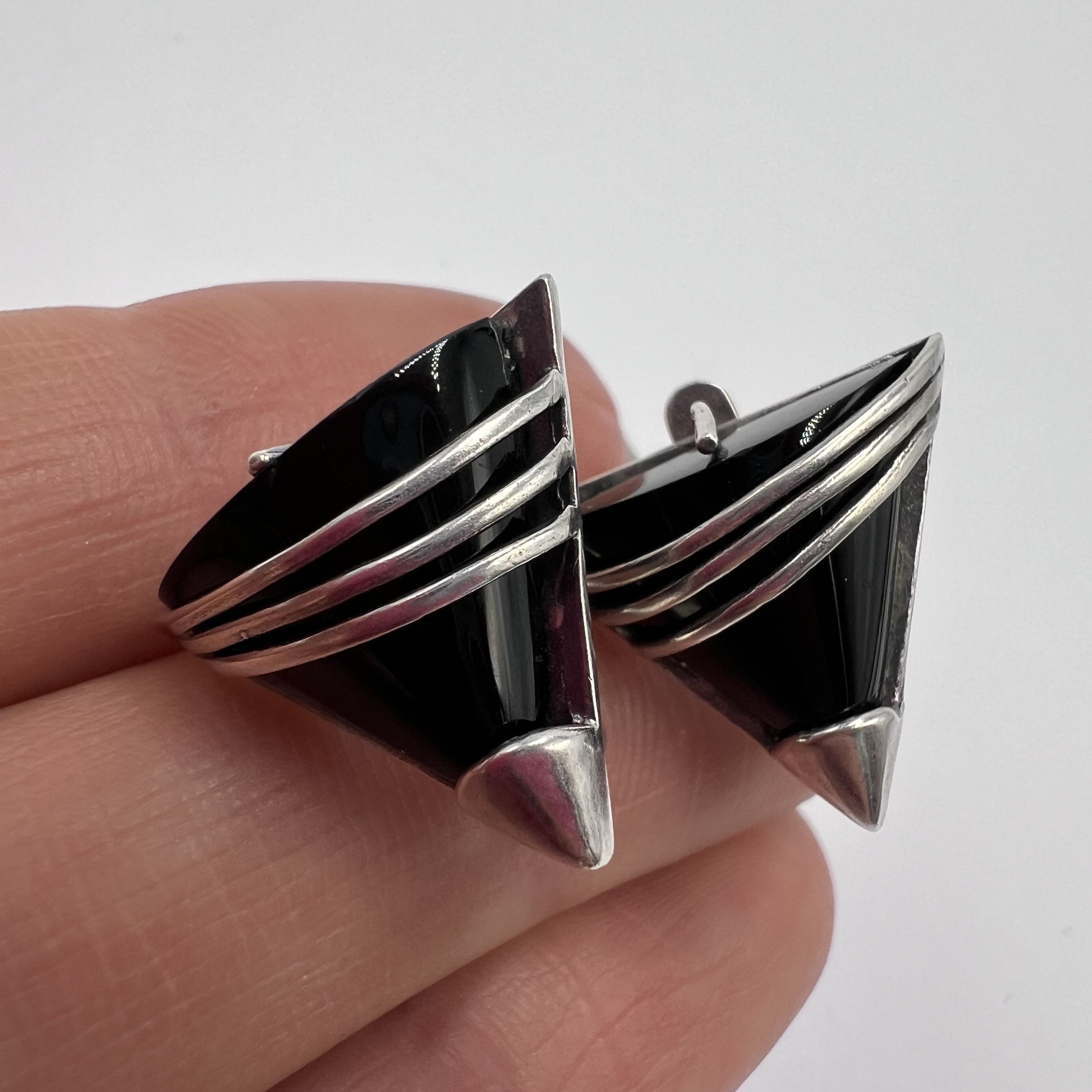 Sterling Silver Vintage Pair Of Stud Earrings Sterling Silver Size ONE SIZE - 2 Thumbnail