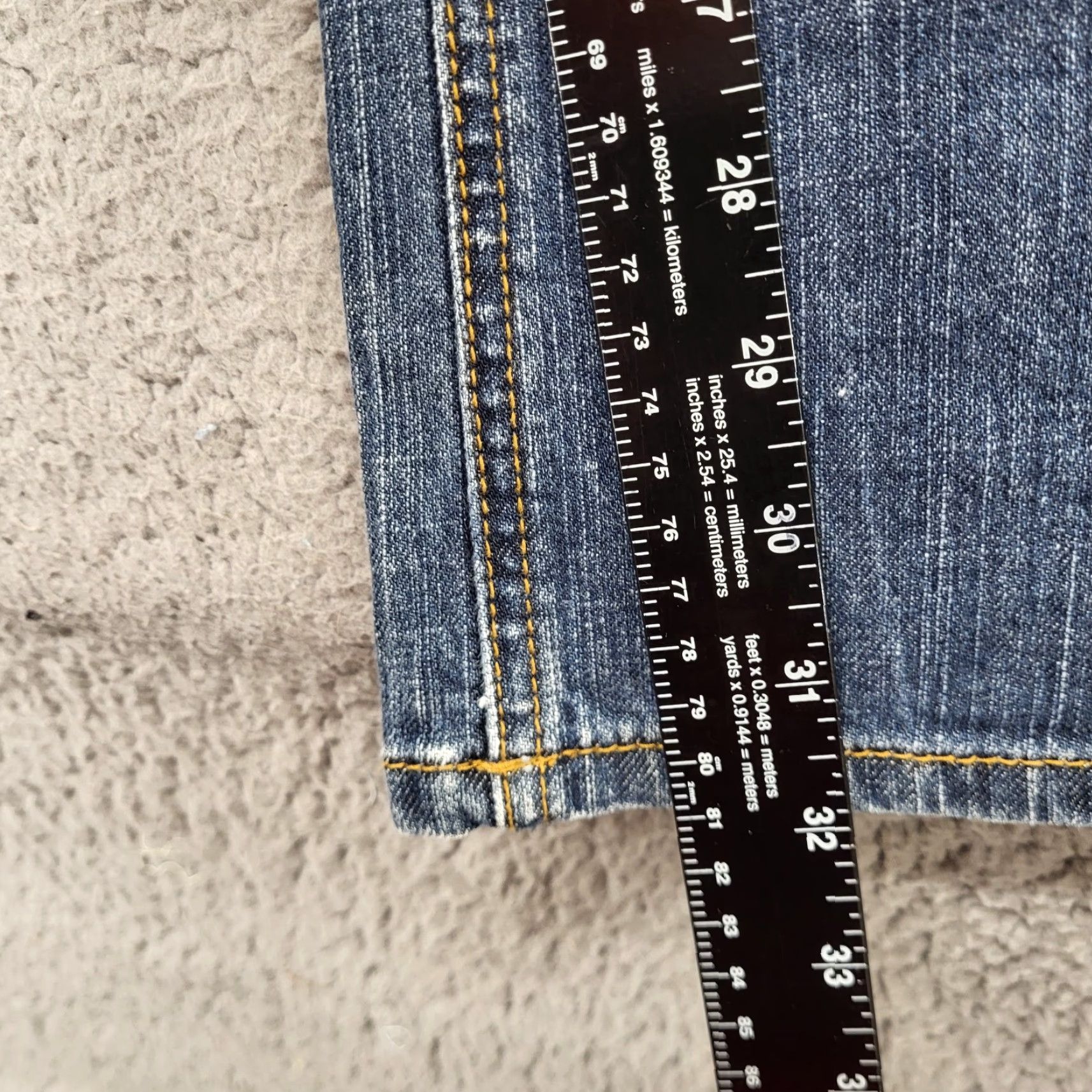 Tommy Hilfiger Tommy Hilfiger Denim Jeans 4R Mid Rise Straight Leg Blue Medium Wash 5-Pocket Ladies Regular Fit Logo Hipster 90s Size 27" / US 4 / IT 40 - 7 Thumbnail