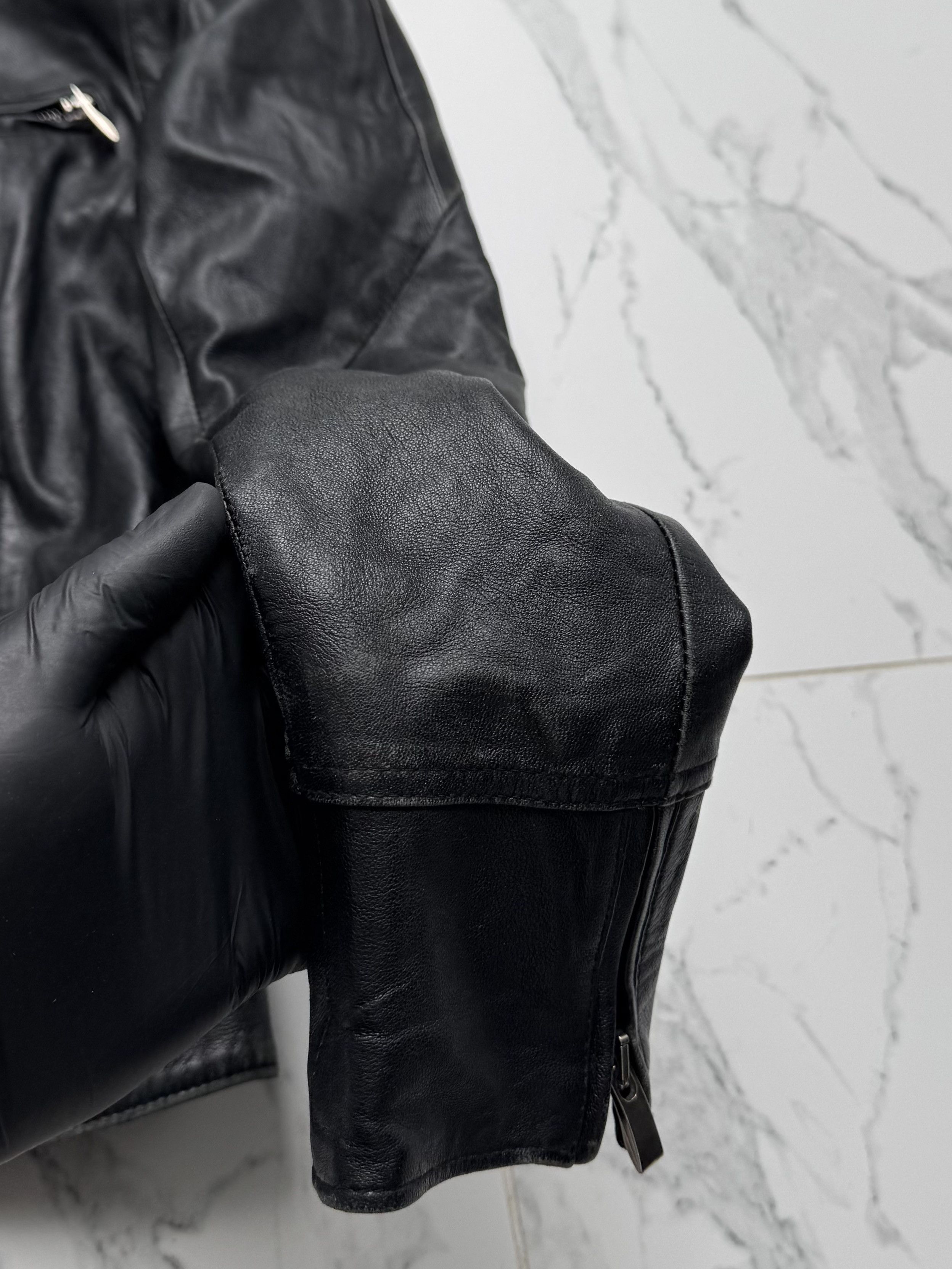 Vintage Vintage Women's Black Leather Biker Jacket Zip Up Fitted Size M / US 6-8 / IT 42-44 - 8 Thumbnail