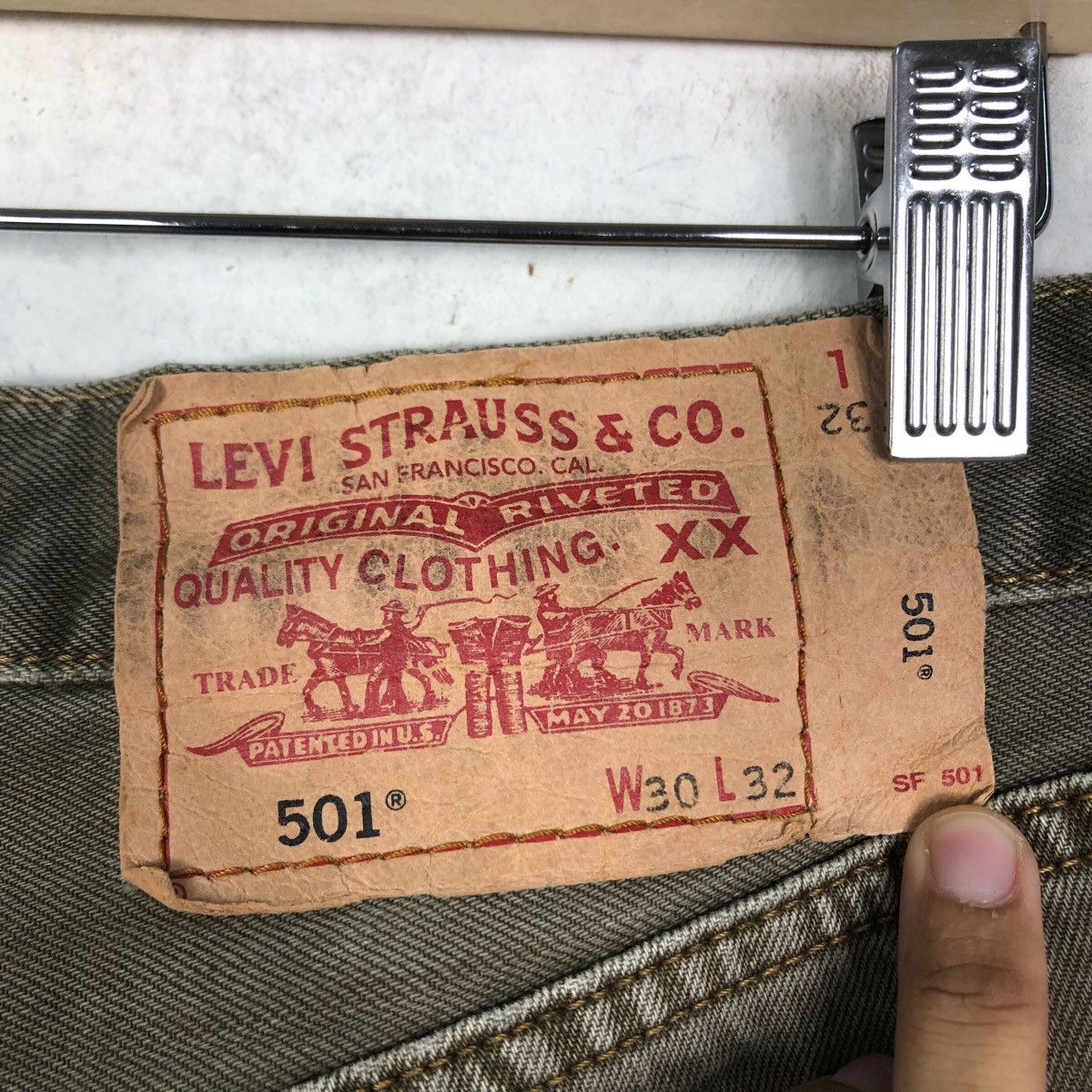 Levi's 🔥VINTAGE DENIM JEANS LEVI’S BIKER WEAR DISTRESSED Size US 30 / EU 46 - 20 Thumbnail
