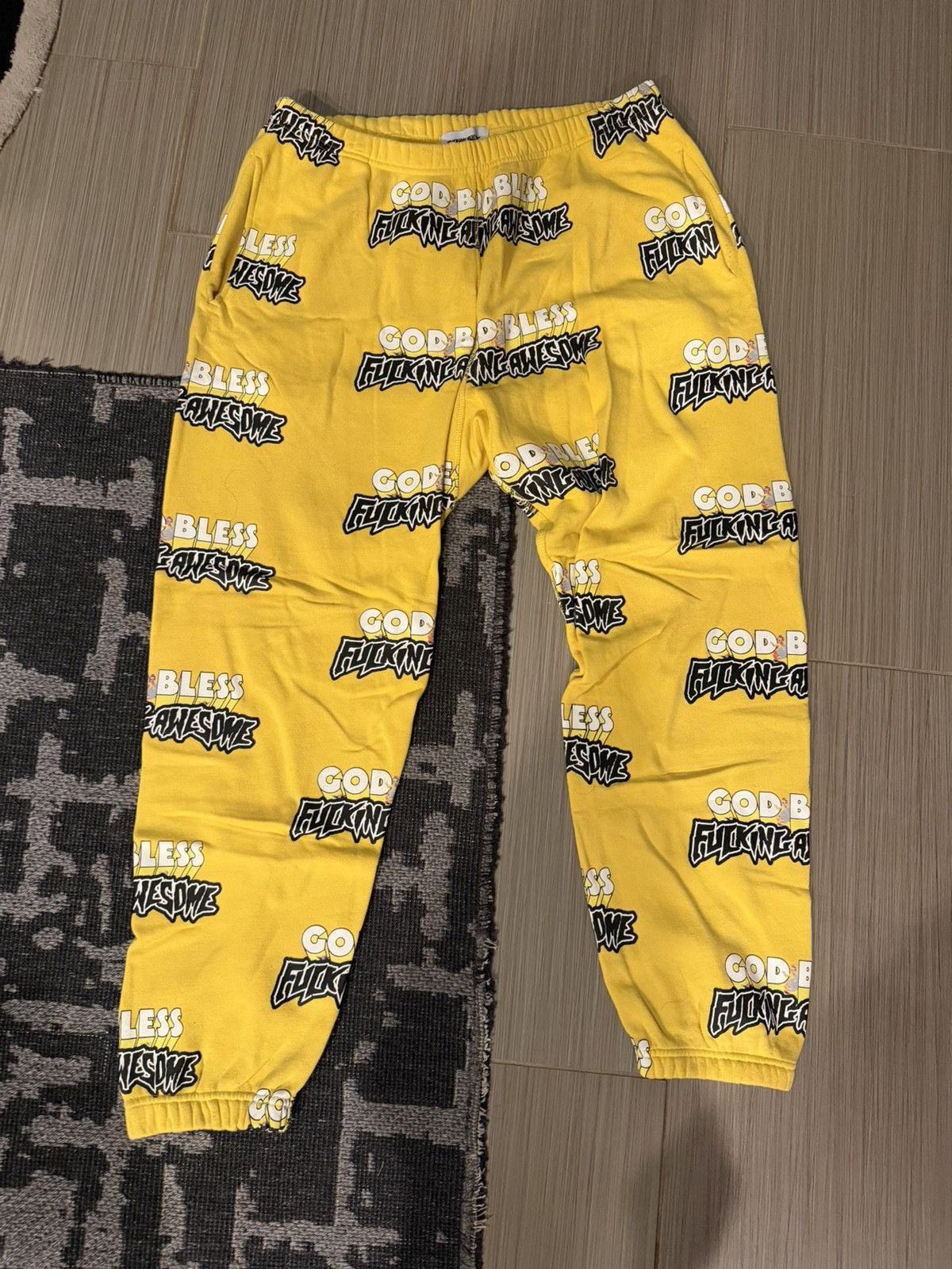 Fucking Awesome Fucking Awesome God Bless FA Sweatpants Size US 36 / EU 52 - 1 Thumbnail