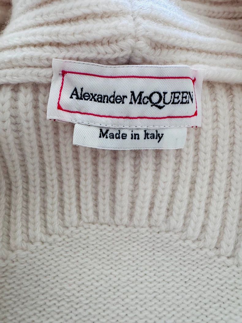 Alexander McQueen Alexander Mcqueen Pure wool knitted cardigan jacket Size XS / US 0-2 / IT 36-38 - 3 Thumbnail