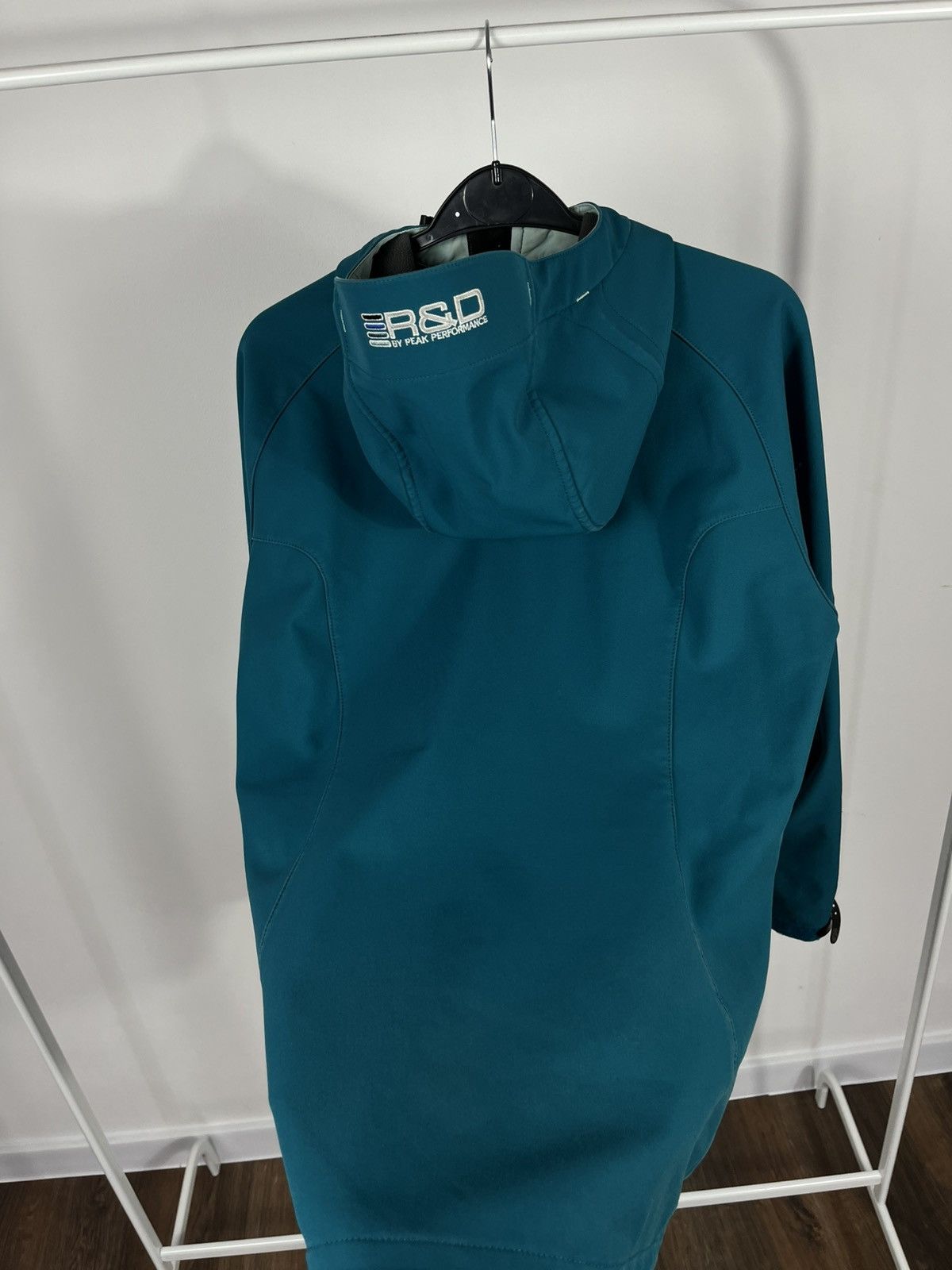 Peak Performance Peak Performance R&D Women’s Softshell Jacket Teal Blue S Size S / US 4 / IT 40 - 14 Thumbnail