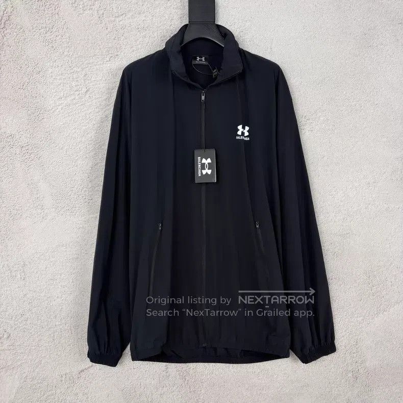 Balenciaga Balenciaga Black hooded windbreaker jacket Size US S / EU 44-46 / 1 - 1 Thumbnail