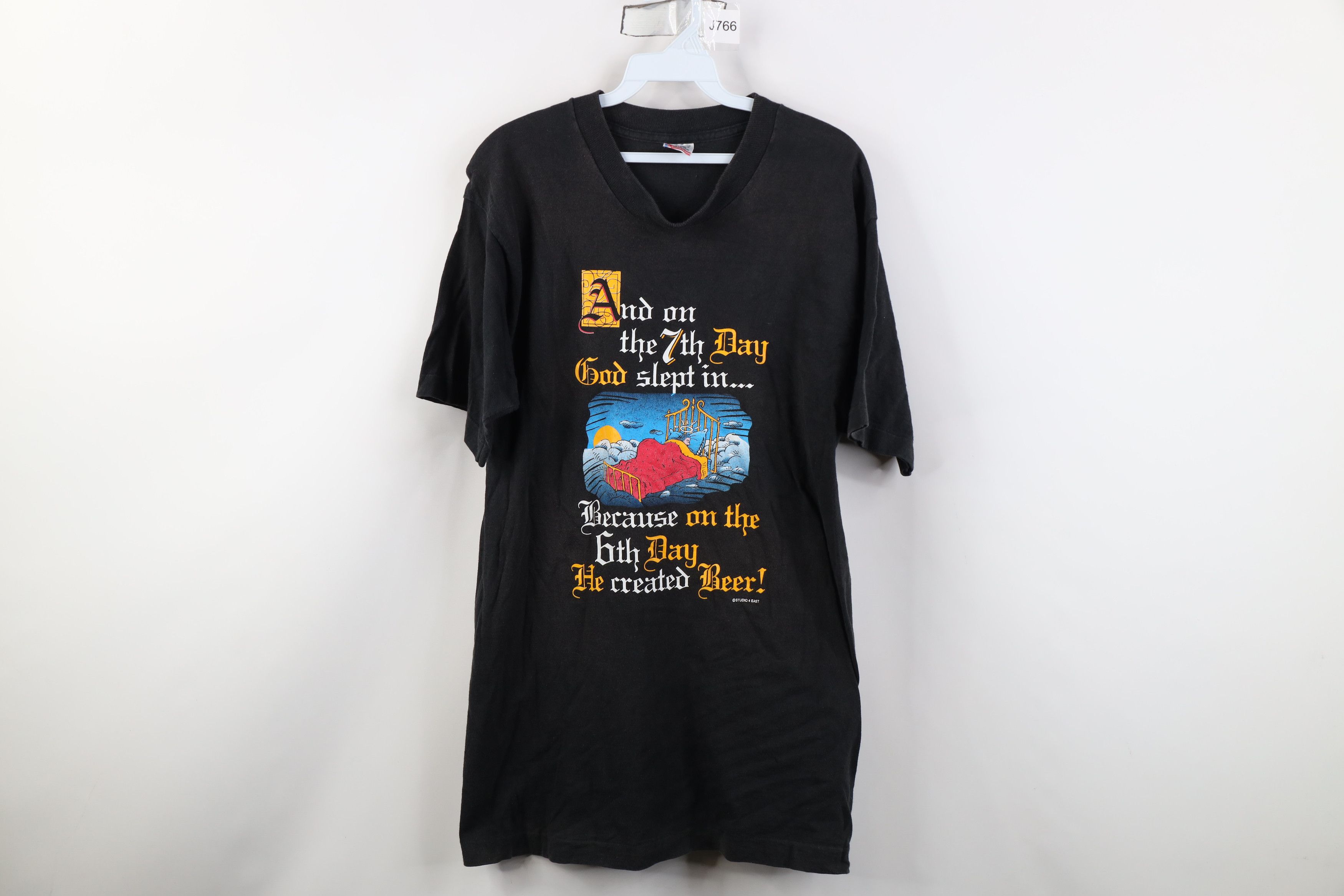Vintage Vintage 90s God Slept In He Created Beer Funny T-Shirt USA Size US L / EU 52-54 / 3 - 1 Thumbnail