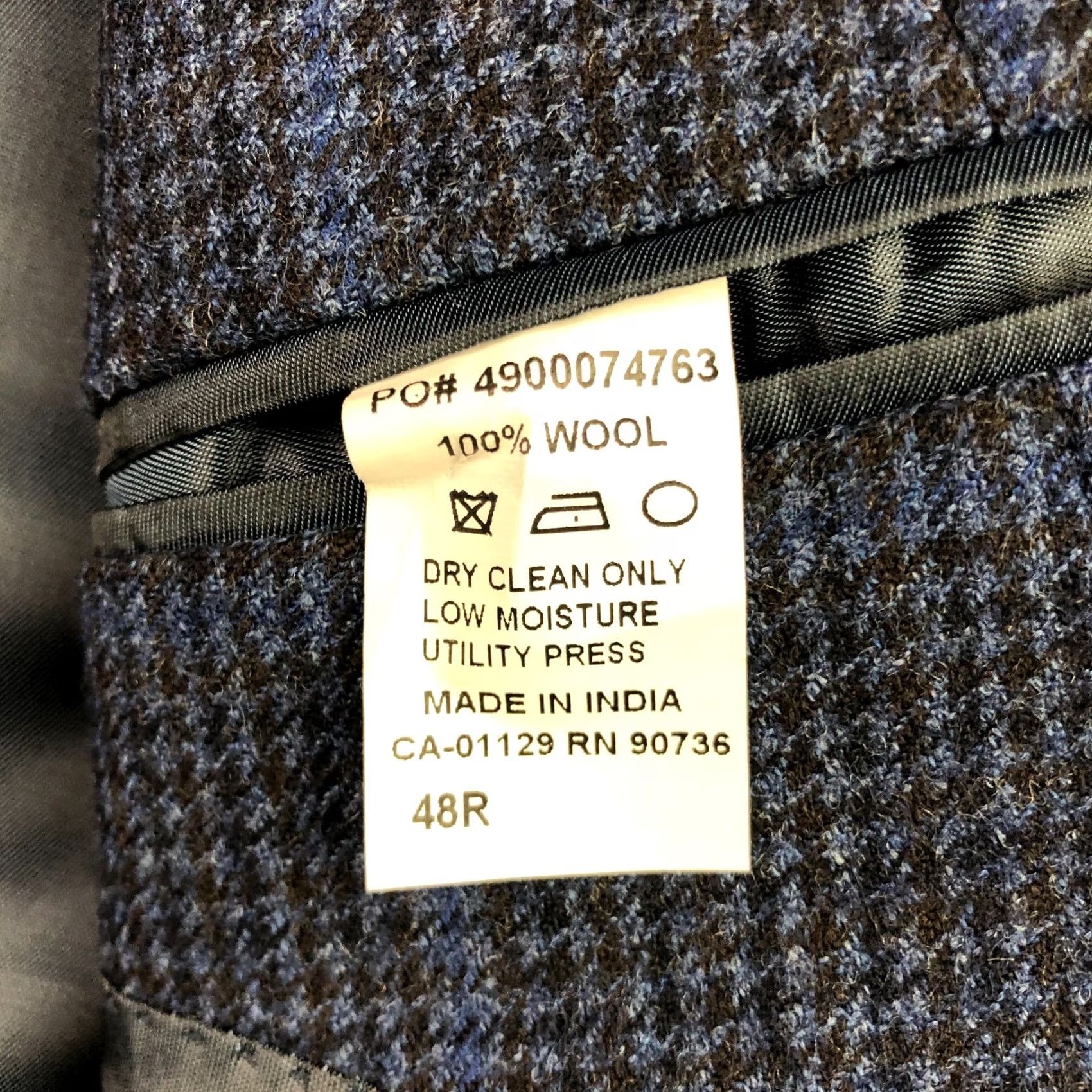 Ralph Lauren VINTAGE? No. Lauren Ralph Lauren LRL Men's Flannel Blazer Windowpane 48 Navy Blue Wool 2-Button Notch Lapel Jacket Mens Regular Pocket Inner 4-Button? Size 48R - 4 Thumbnail
