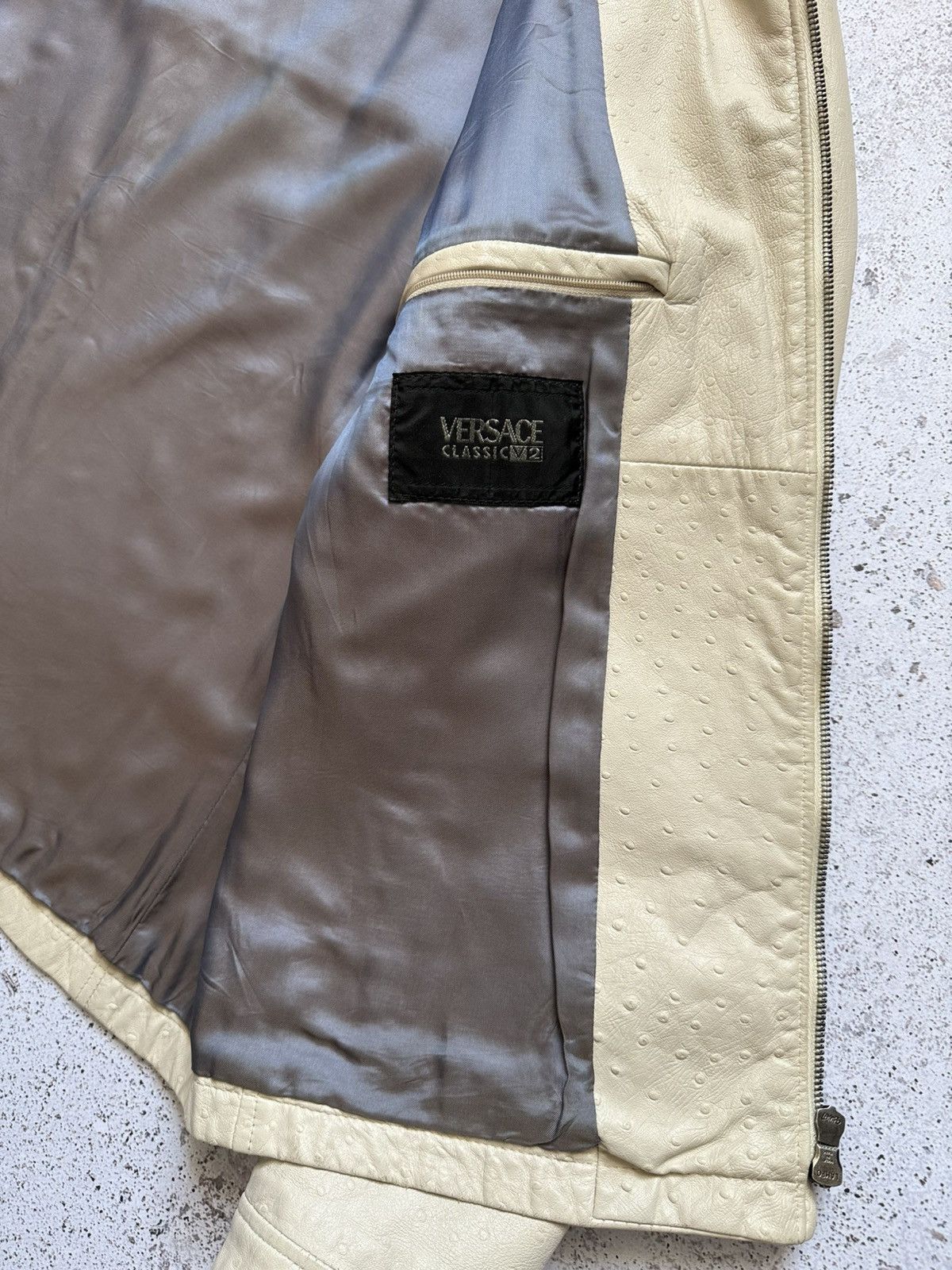 Versace Vintage 90s Versace classic v2 ostrich leather jacket Size US M / EU 48-50 / 2 - 8 Thumbnail