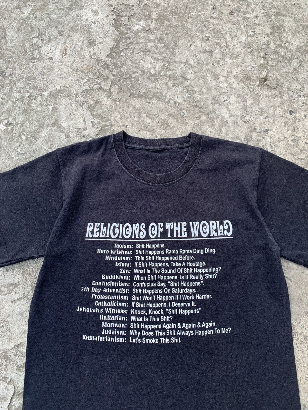 Vintage Vintage Religions Of The World Tee Size US S / EU 44-46 / 1 - 2 Thumbnail