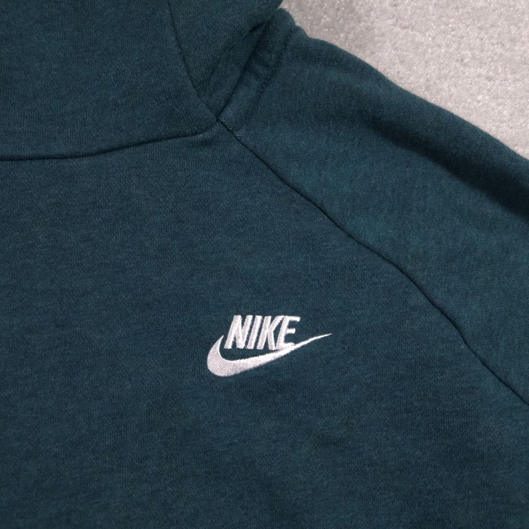 Nike Nike Hoodie Womens Large Green Pullover Fleece Kangaroo Pocket Swoosh Logo Size L / US 10 / IT 46 - 4 Thumbnail