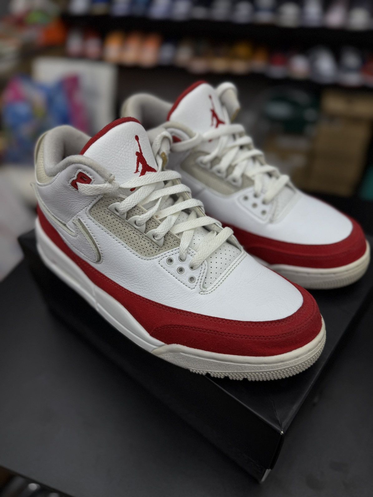Jordan Brand Jordan 3 Tinker University Red Size (11.5) 2019 (CJ0939-100) Size US 11.5 / EU 44-45 - 3 Thumbnail