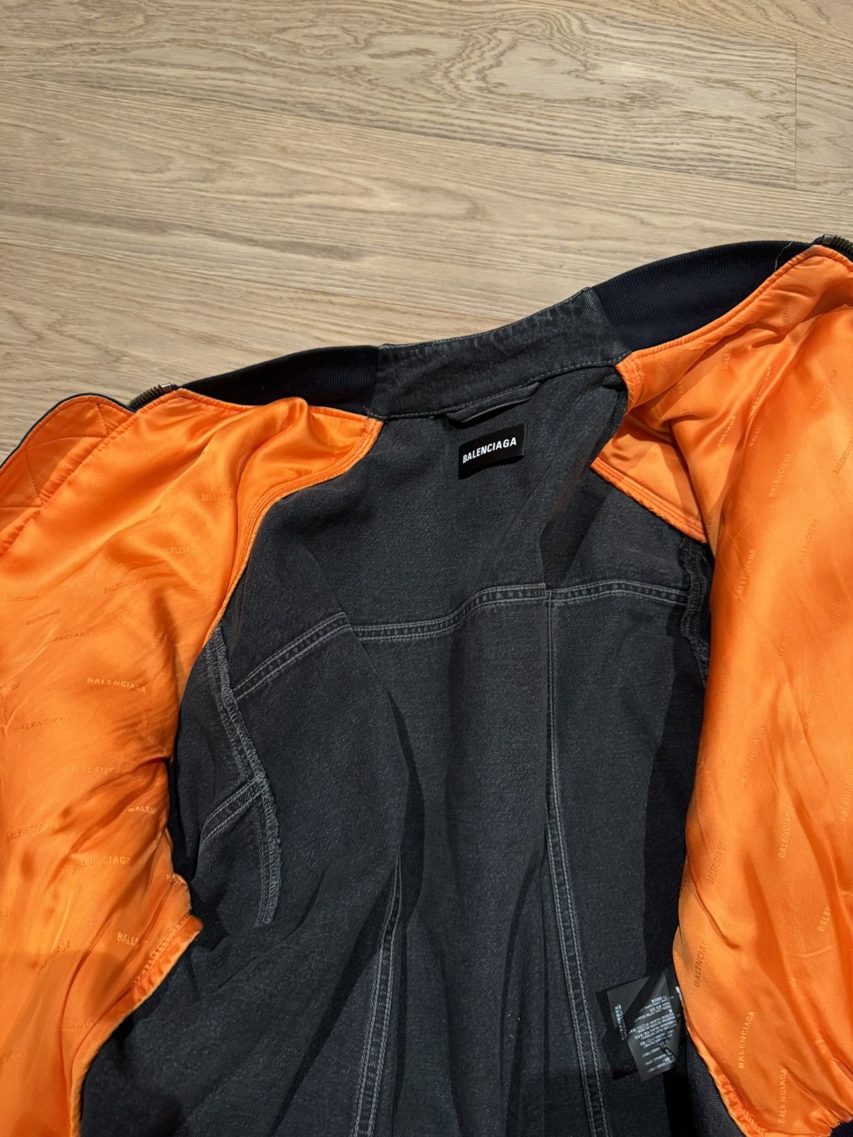 Balenciaga Balenciaga bomber jacket Size US L / EU 52-54 / 3 - 9 Thumbnail