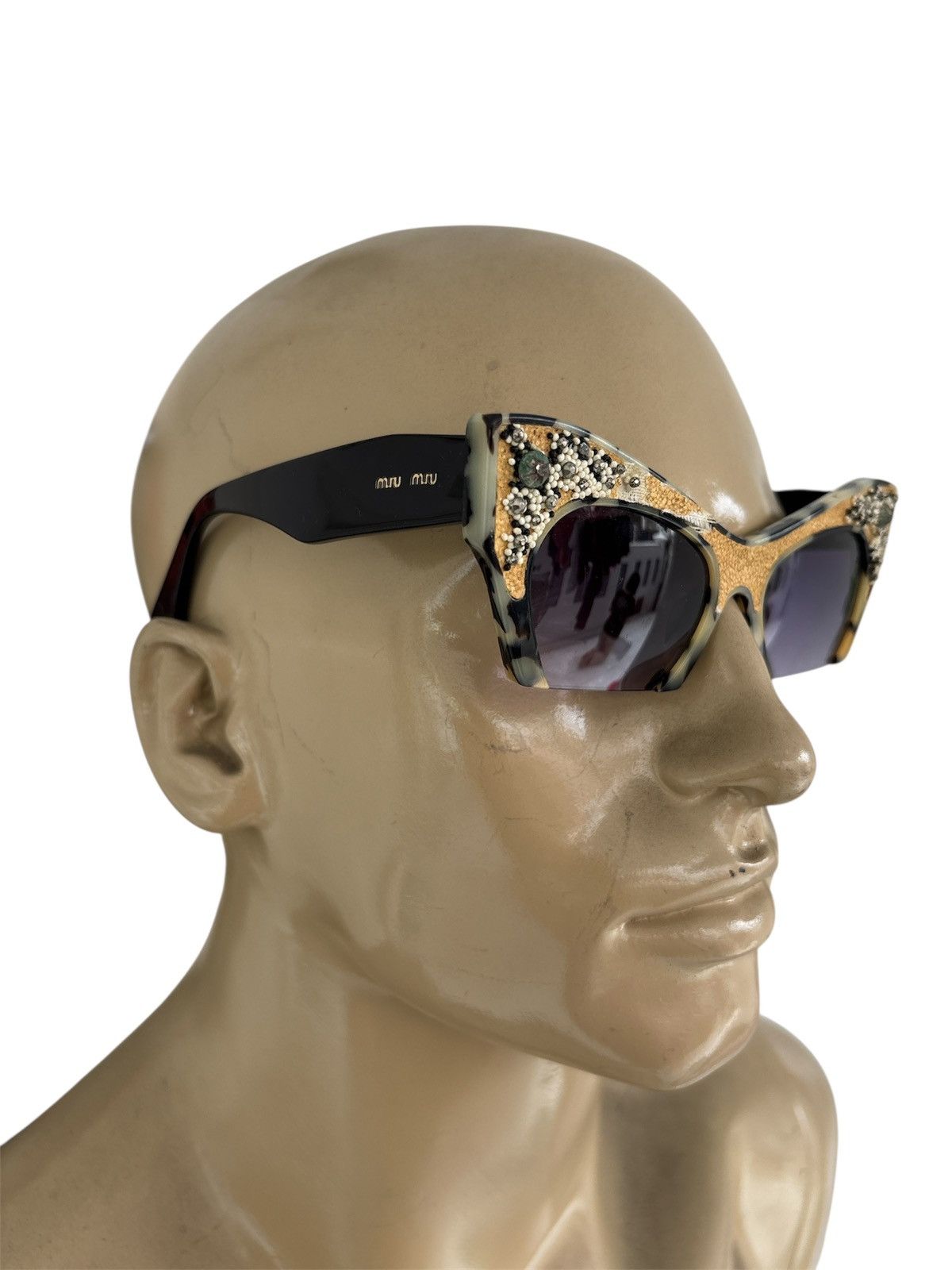 Miu Miu Embellished Cat-Eye Sunglasses Size ONE SIZE - 4 Thumbnail