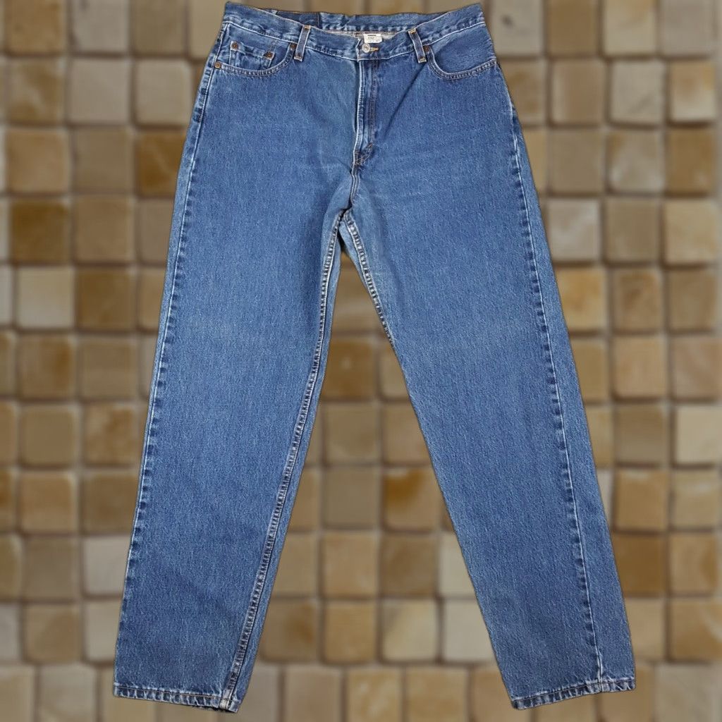 Levi's VINTAGE Levi's 560 High Rise Loose Fit Straight Leg Women's Jeans Size 16 Blue 90s Y2K Size 38" / US 16 / IT 52 - 1 Thumbnail
