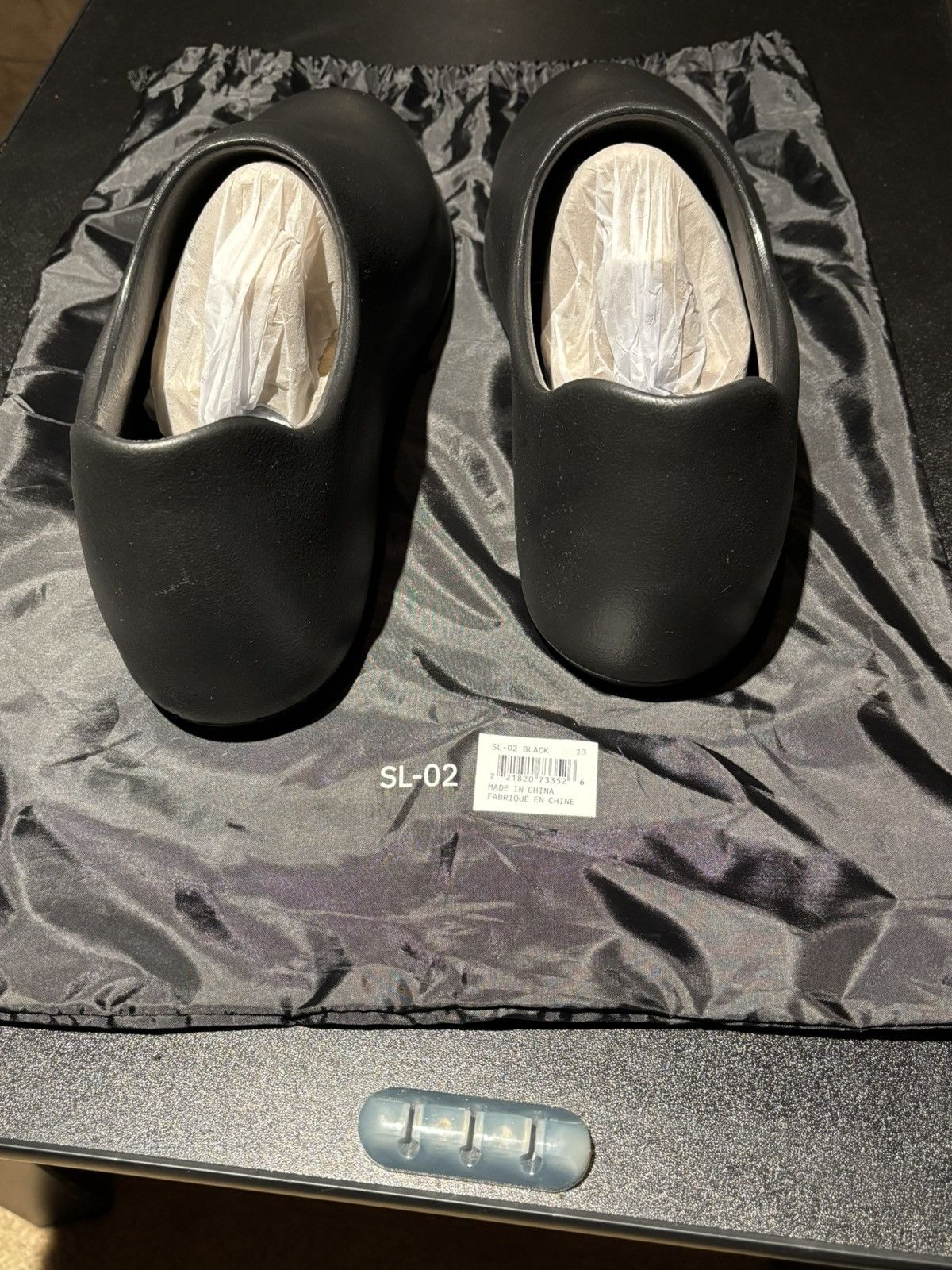 Yeezy Sl-02 Size US 13 / EU 46 - 5 Thumbnail