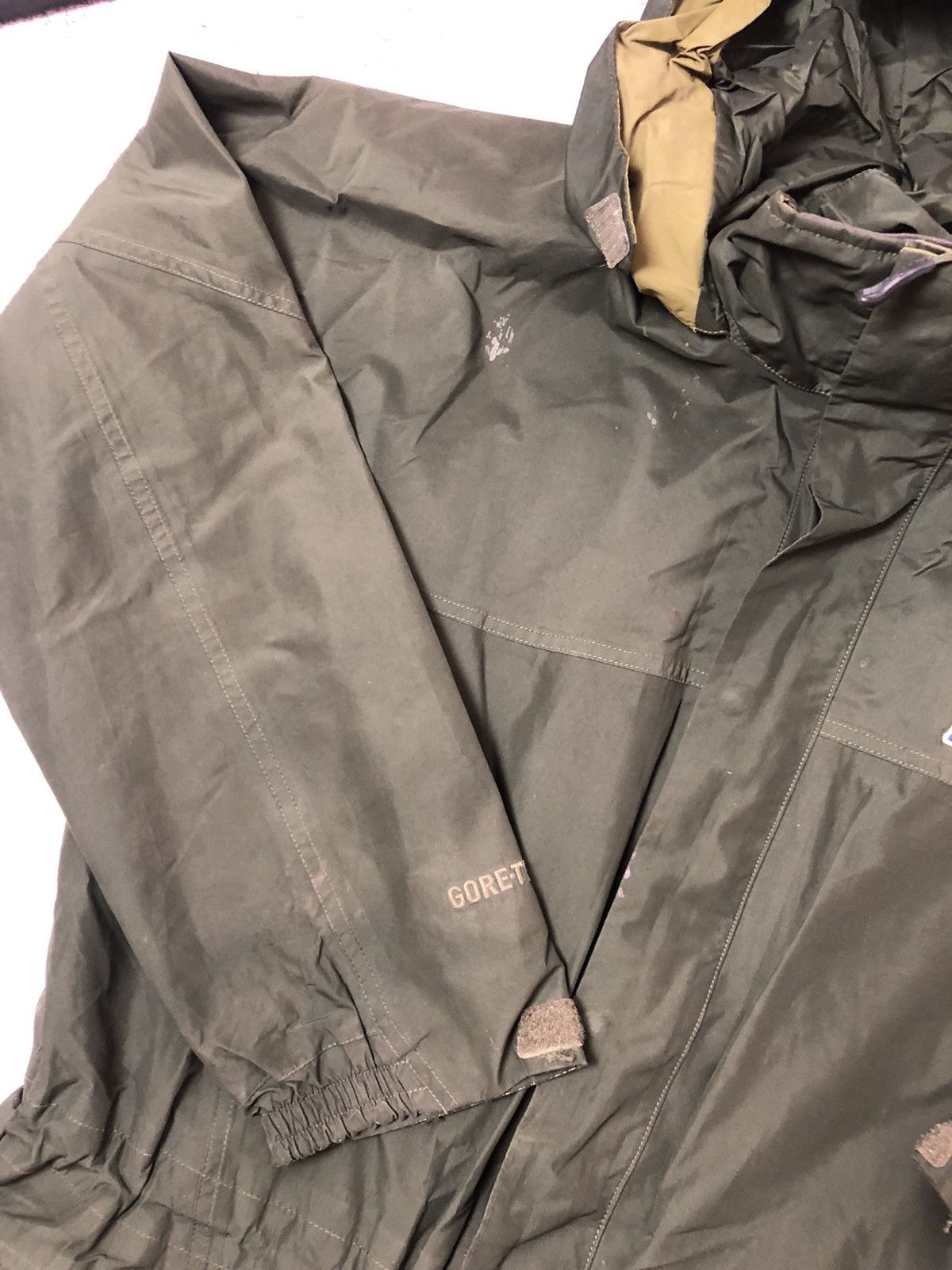 Berghaus Men’s vintage Jacket Berghaus gore-tex rare size Xl outdoor Size US XL / EU 56 / 4 - 2 Thumbnail
