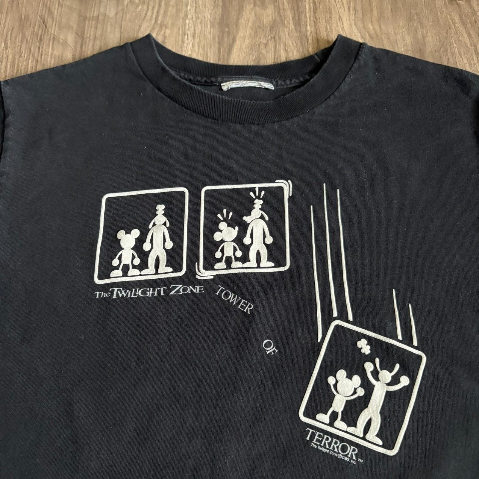 Disney × Vintage Vintage Disney The Twilight Zone Tower of Terror T-Shirt Size US S / EU 44-46 / 1 - 2 Thumbnail