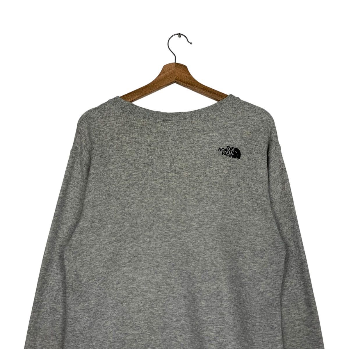 The North Face THE NORTH FACE Embroidery Center Logo Sweatshirt #1898-C83 Size US S / EU 44-46 / 1 - 15 Thumbnail