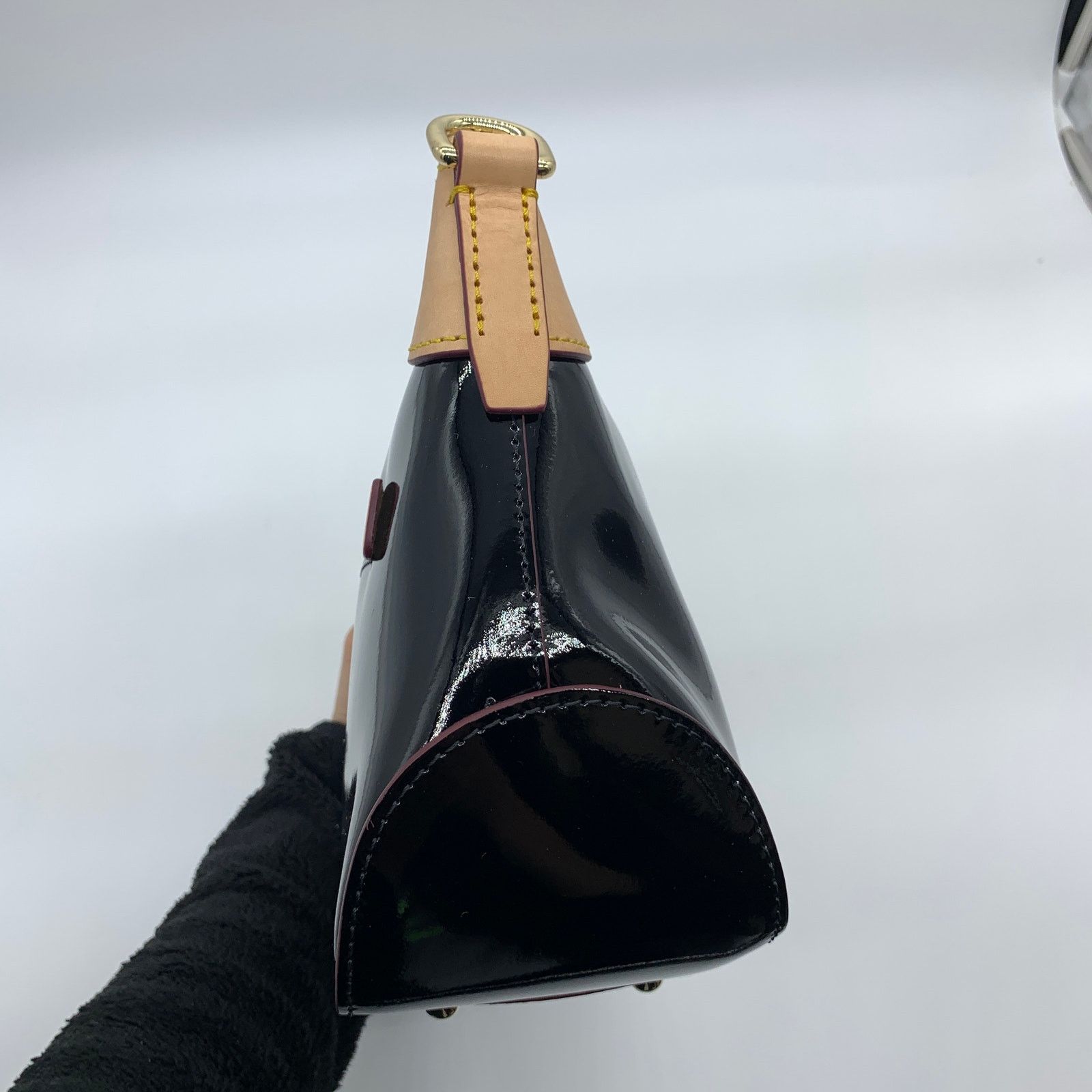 Dooney & Bourke Dooney & Bourke Black Patent Leather Small Hobo Purse Size ONE SIZE - 10 Thumbnail