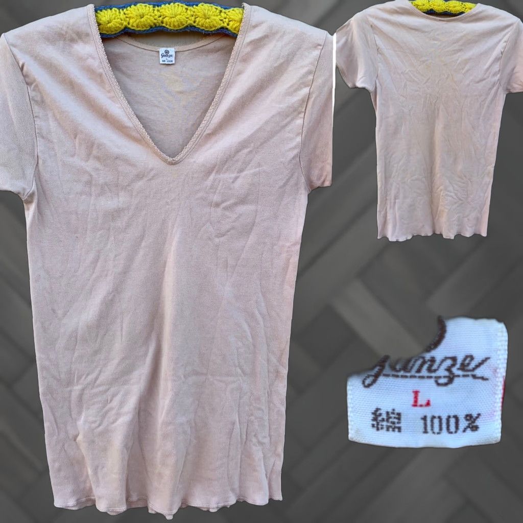 Vintage VINTAGE Gunze T-Shirt Tee Undershirt Inner Shirt Short Sleeve L Beige V-Neck Women Regular Cotton Or A Blend Of Mens? Size L / US 10 / IT 46 - 1 Thumbnail