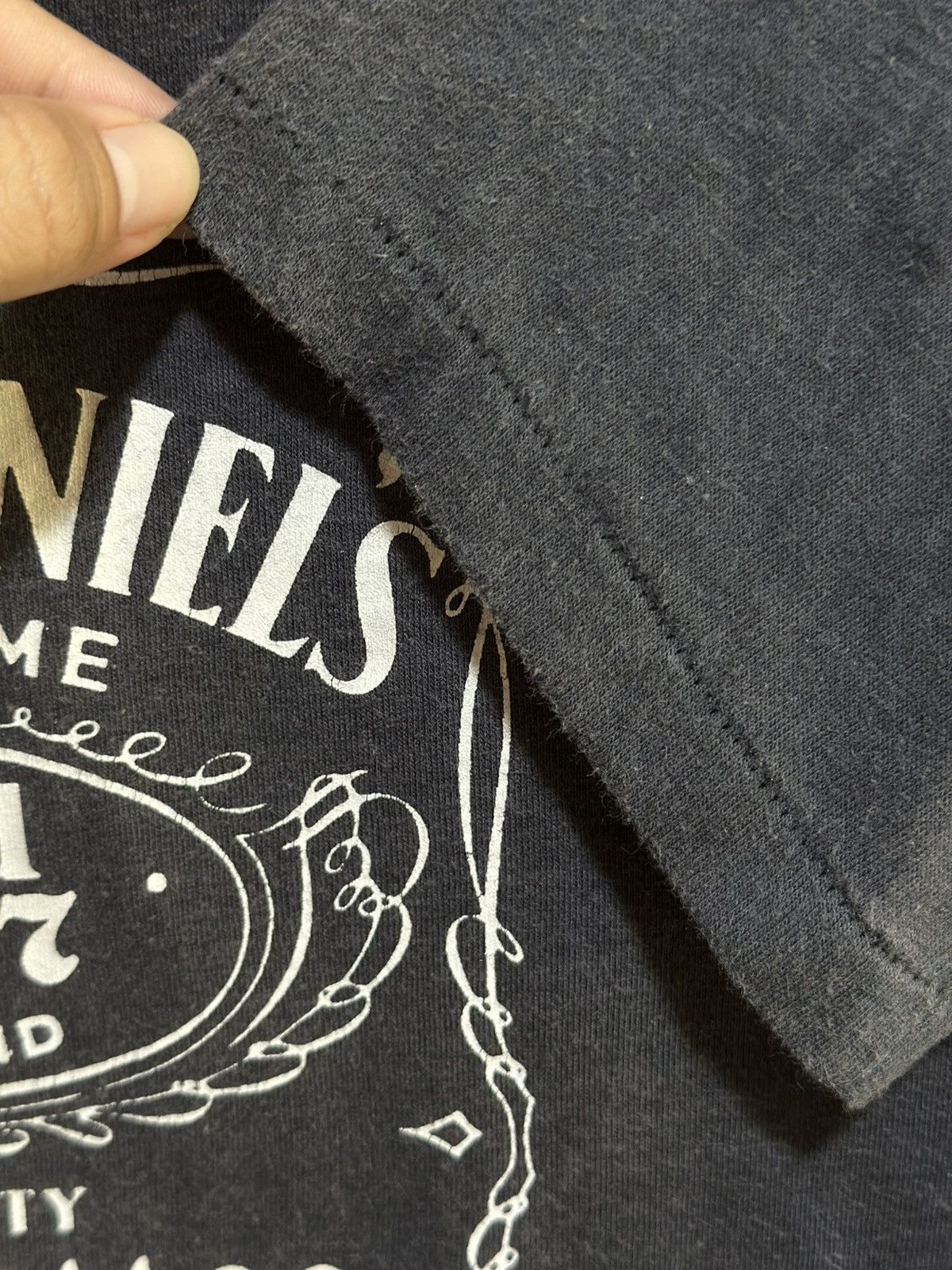 Vintage Thrashed Vintage 80s Jack Daniel’s Old No 7 Brand Faded Tee Size US M / EU 48-50 / 2 - 5 Thumbnail