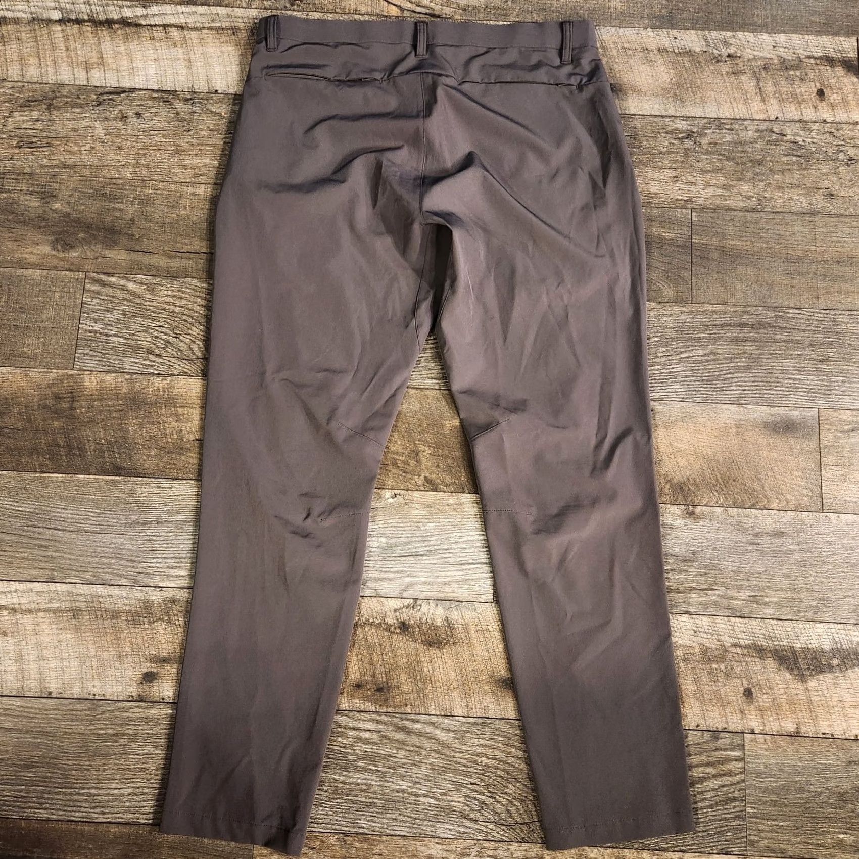 Fabletics Fabletics The Only Pants Mens Large 34x30 Gray Performance Stretch Size US 33 - 6 Thumbnail