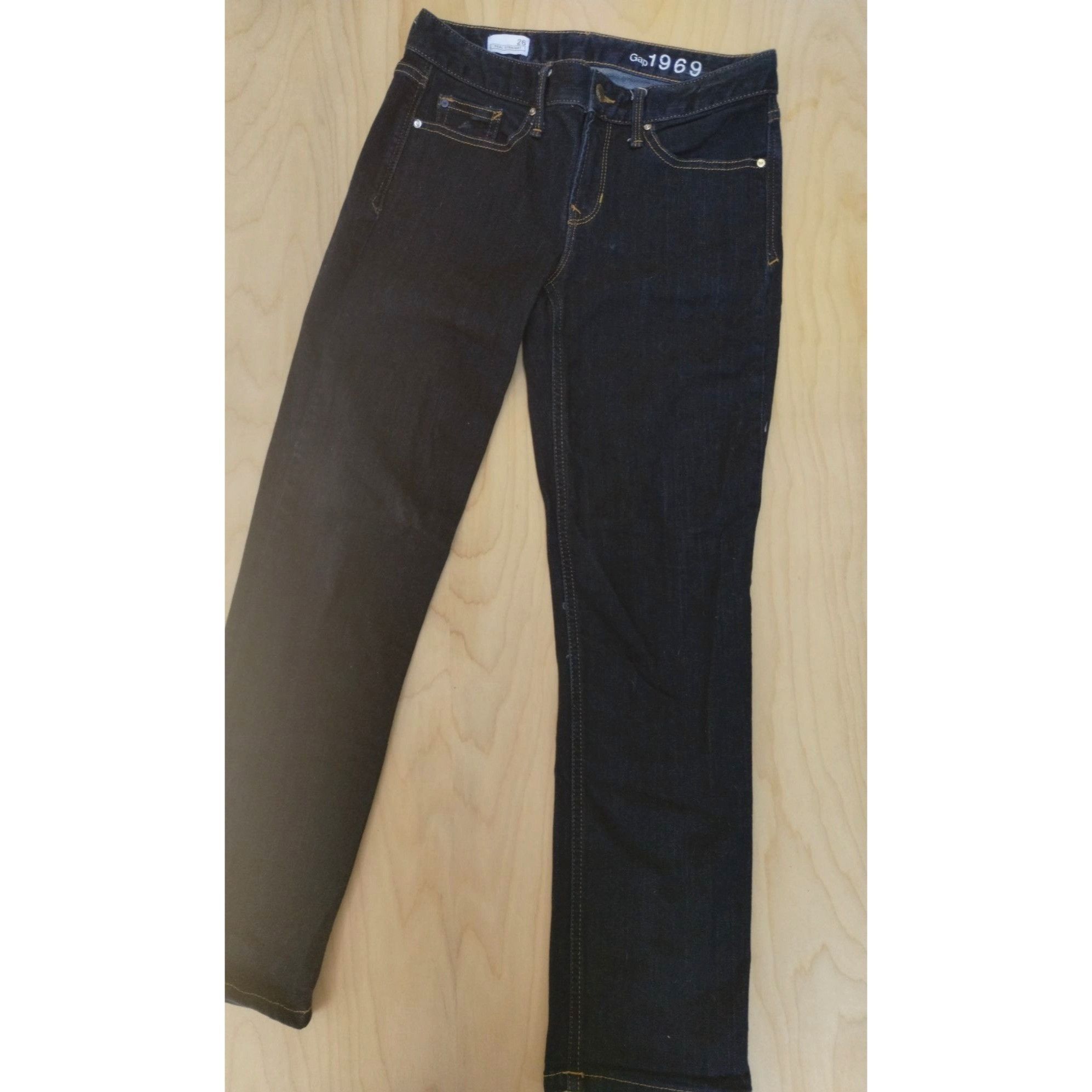 Gap Women Gap 1969 Real Straight Dark Wash Jeans Size 26 Waist 2 Size 26" / US 2 / IT 38 - 1 Thumbnail