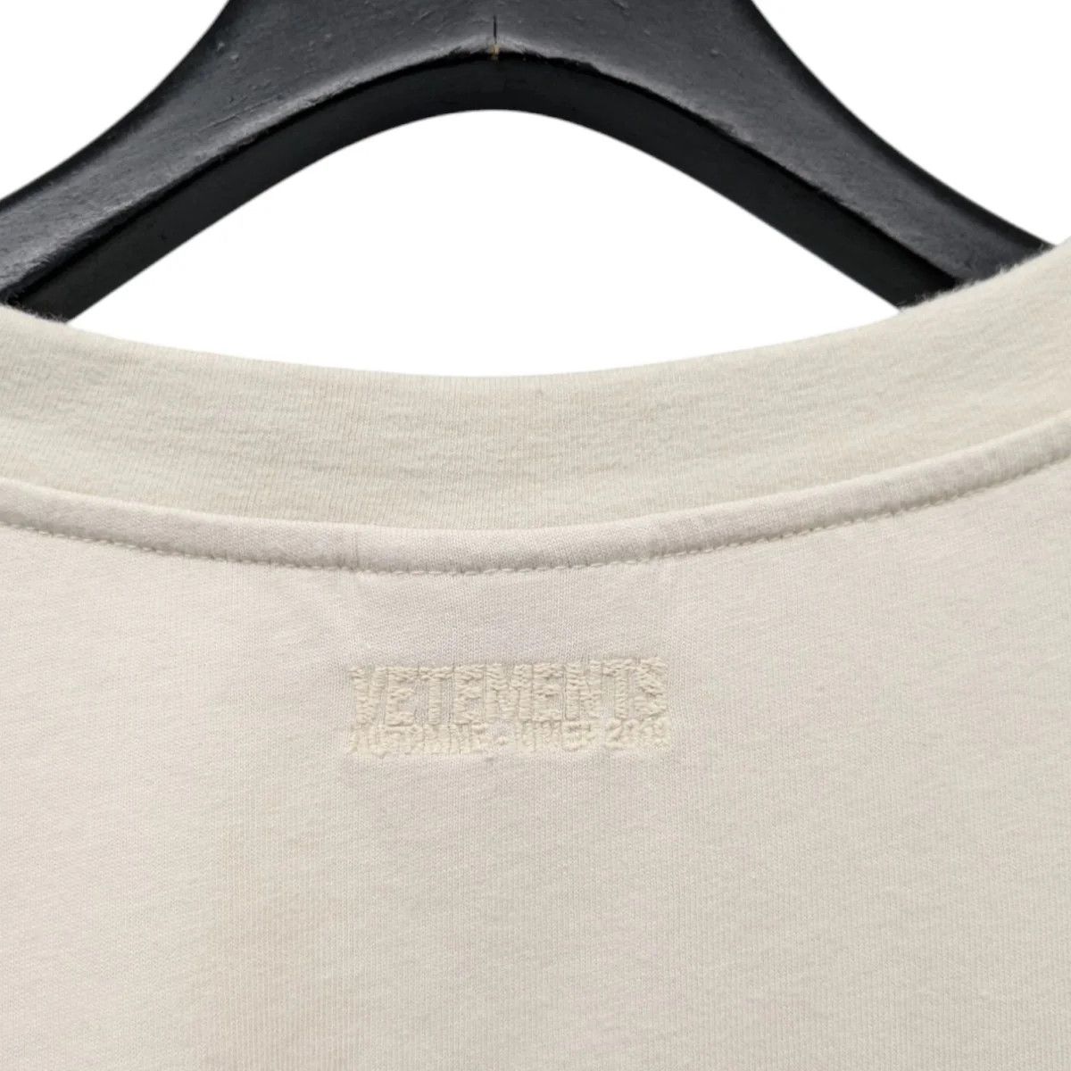 Vetements AW19 Friday Tee Size US M / EU 48-50 / 2 - 3 Thumbnail