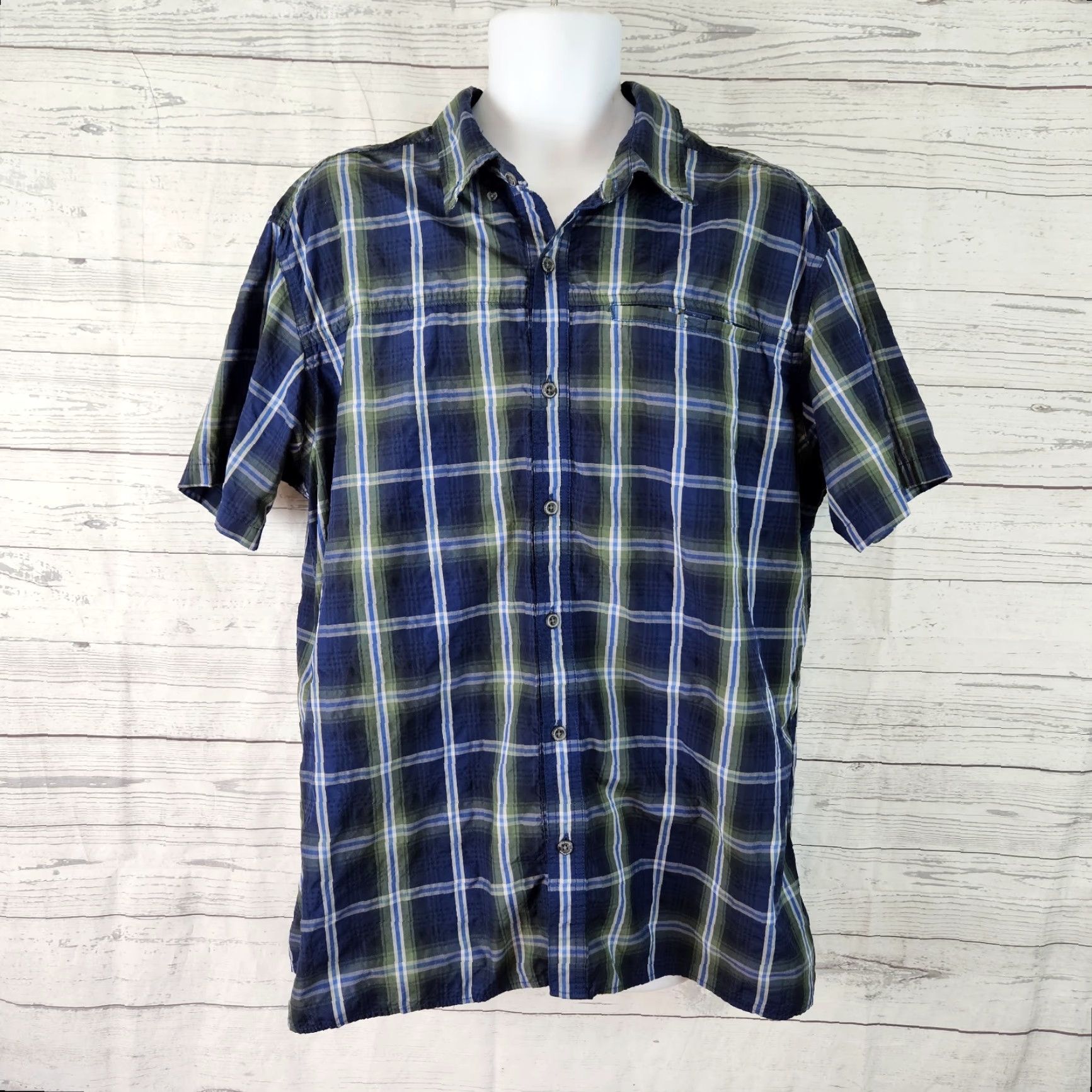 Eddie Bauer Eddie Bauer Mens Button-Up Shirt XL Blue Green Plaid Short Sleeve Size XL Size US XL / EU 56 / 4 - 2 Thumbnail