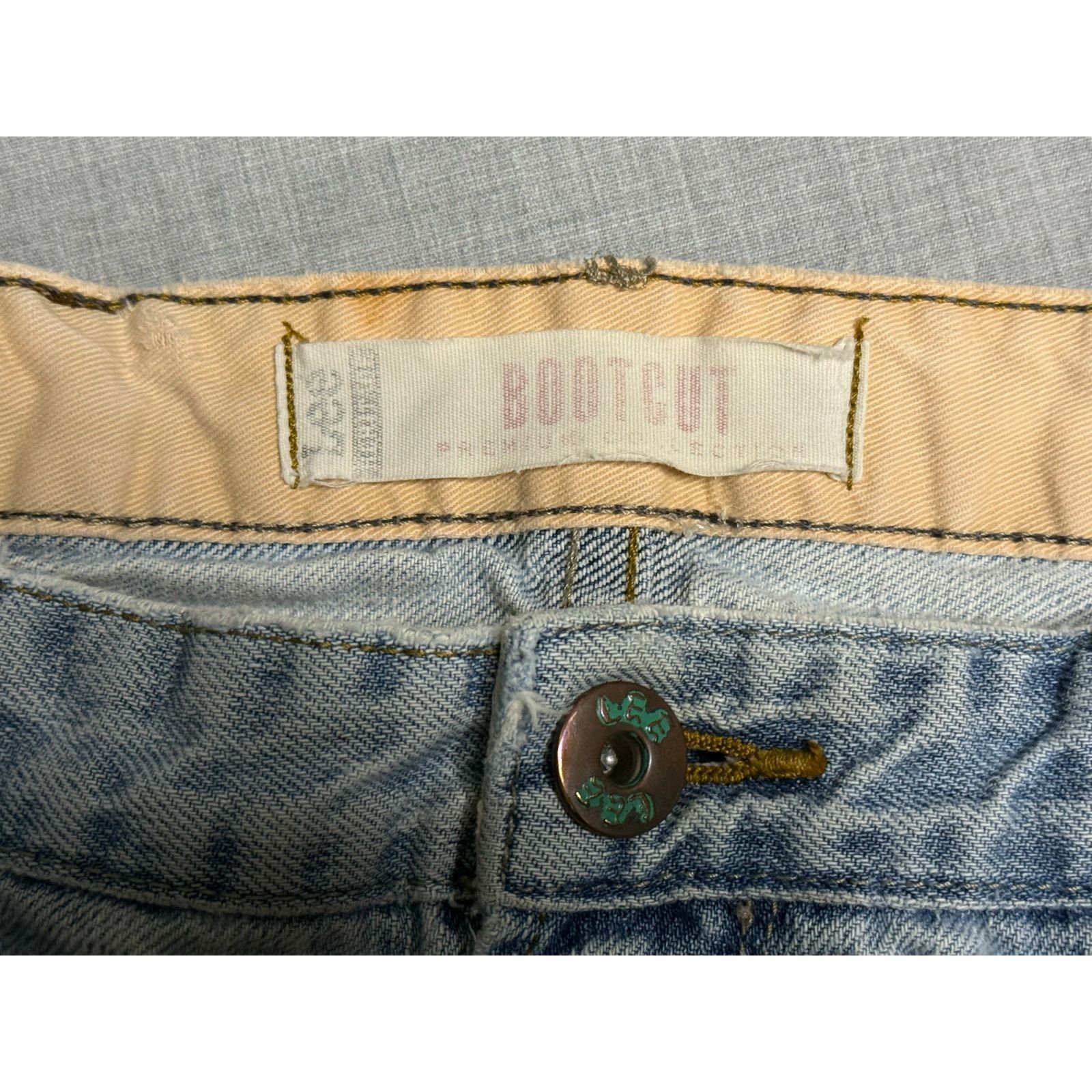 Lee × Vintage Vintage Y2K Lee Heritage Bootcut Distressed Jeans 35x29 Size US 35 - 3 Thumbnail