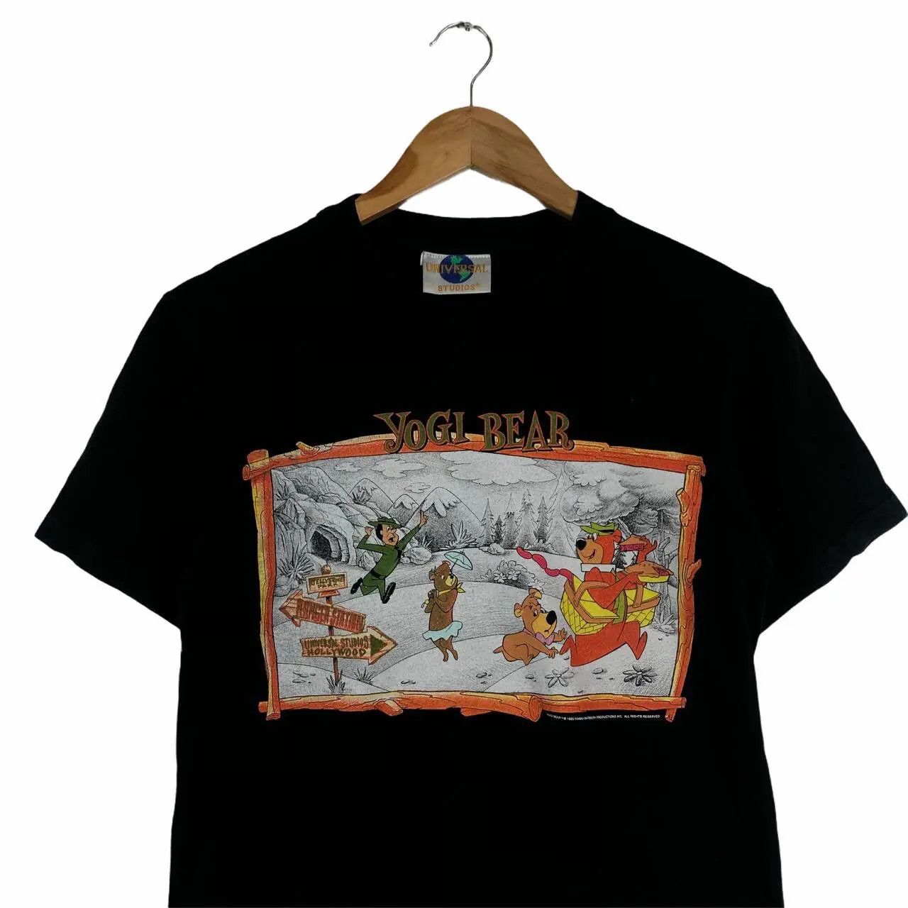 Disney × Vintage Vtg 1995 YOGI BEAR Hanna Barbera Universal Studio Comic Size US XS / EU 42 / 0 - 2 Thumbnail