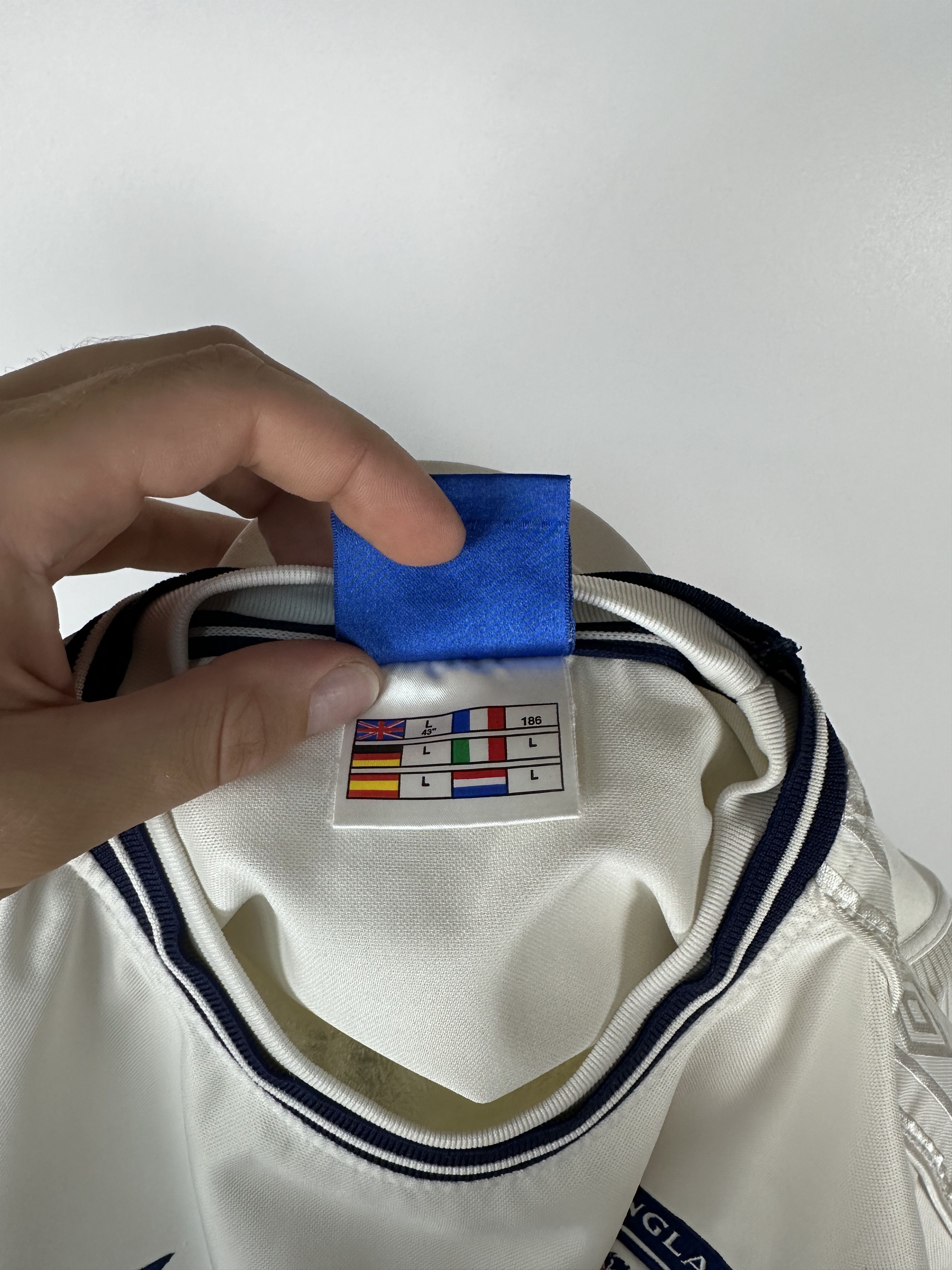 Umbro × Vintage ENGLAND 1999 2001 HOME FOOTBAL SHIRT SOCCER JERSEY UMBRO Size US L / EU 52-54 / 3 - 12 Thumbnail