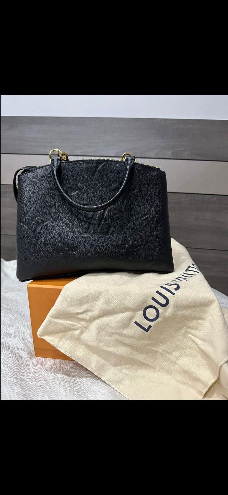 Louis Vuitton Louis Vuitton Petit Palais (M58916) Size ONE SIZE - 3 Thumbnail